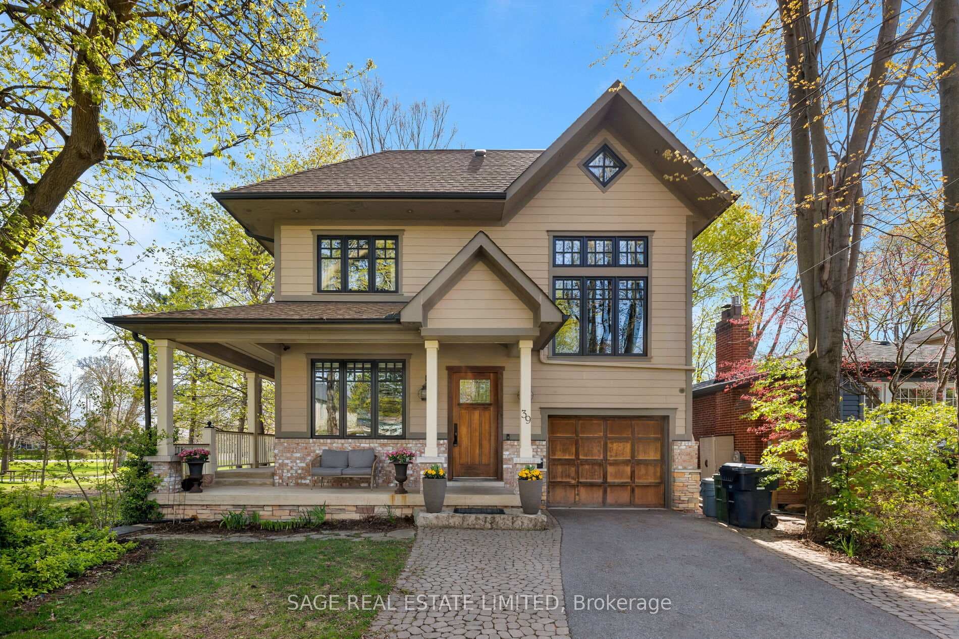 39 Loyalist Road, Etobicoke (Islington / Rexdale), ON M9A 3P2 - Photo 1