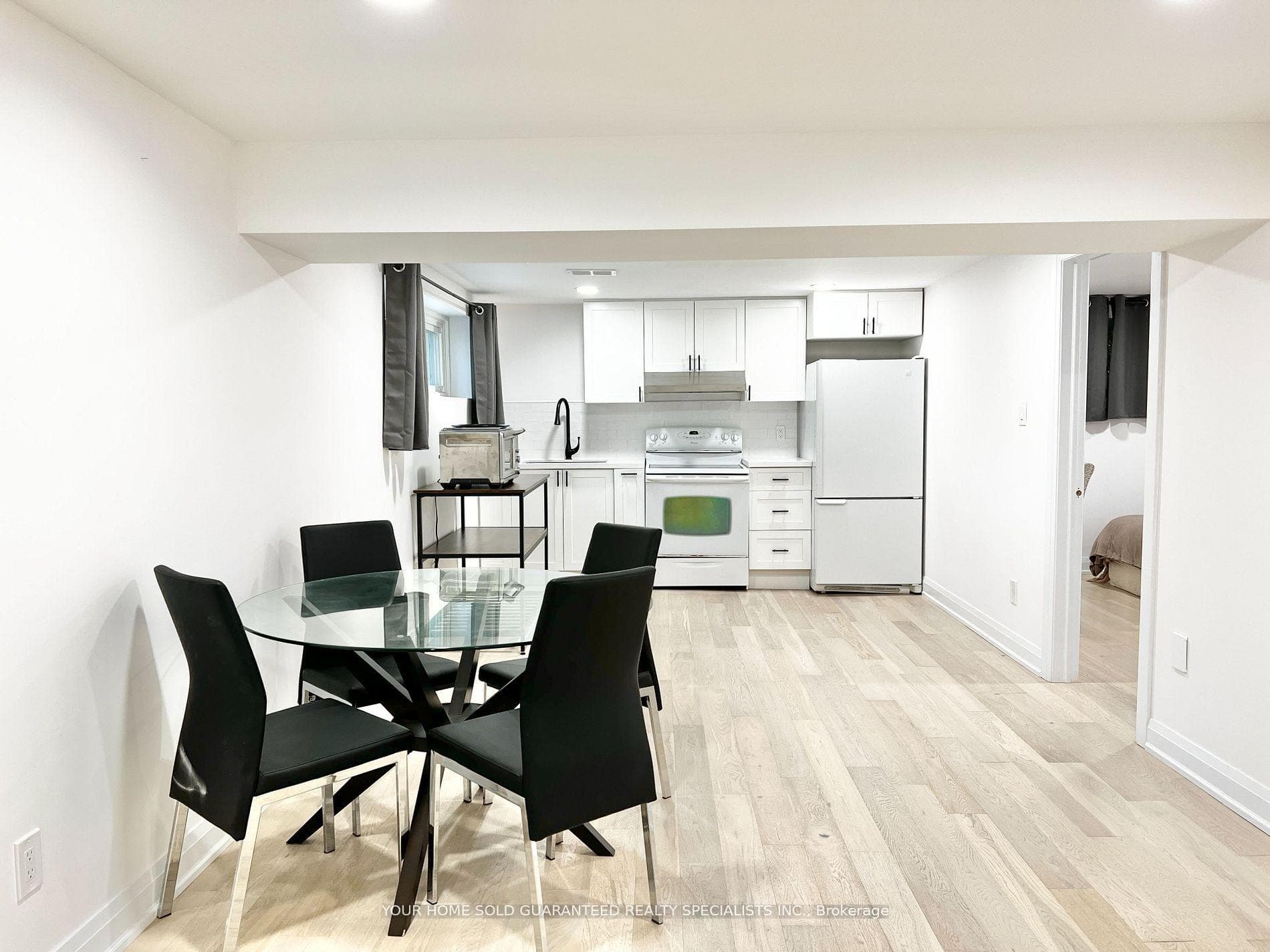 2 Pannahill Road Unit Room 2, North York (Bathurst Manor / Clanton Park), ON M3H 4N3 - Photo 1