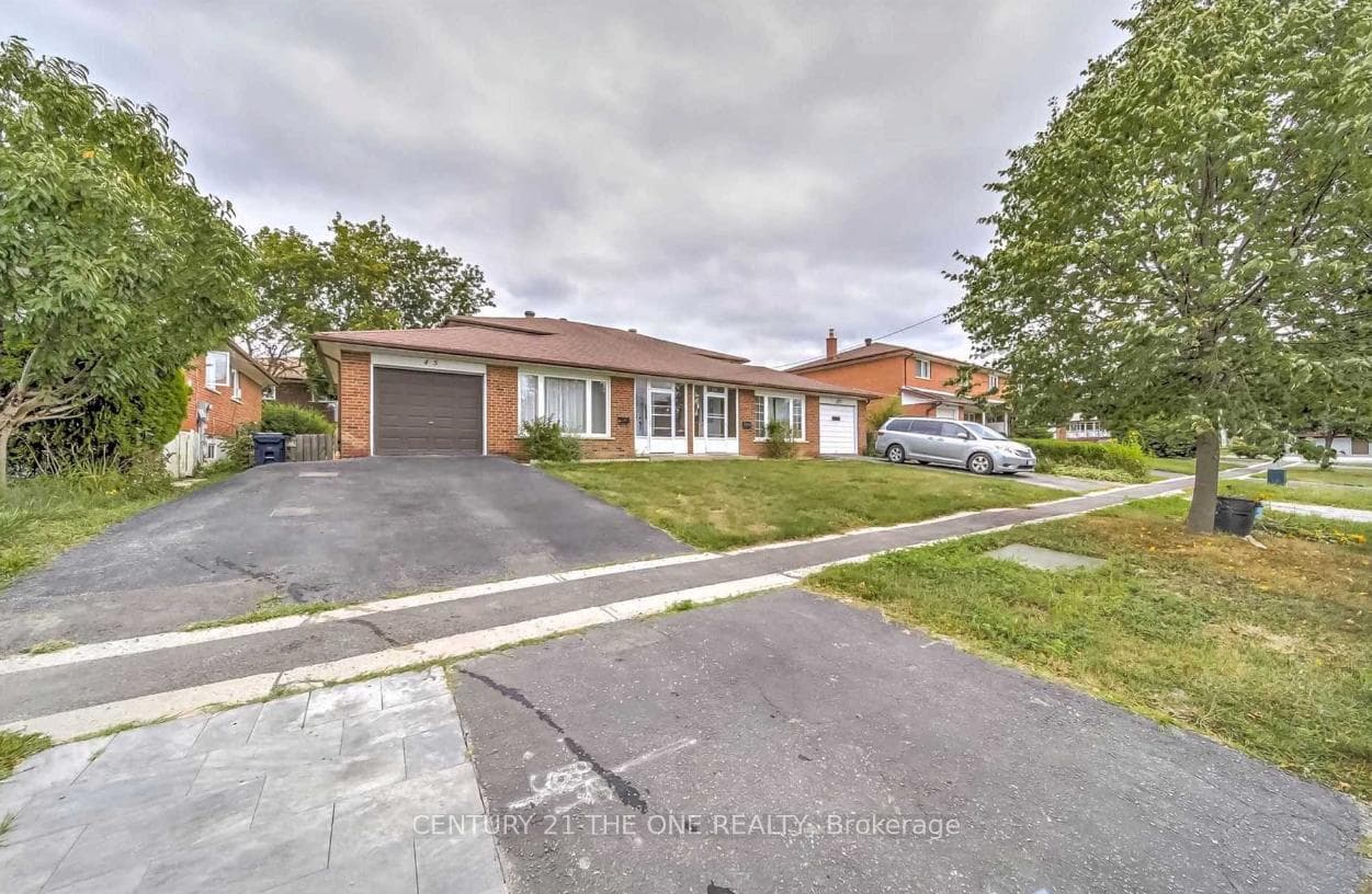 45 Greyhound Drive, Toronto C15