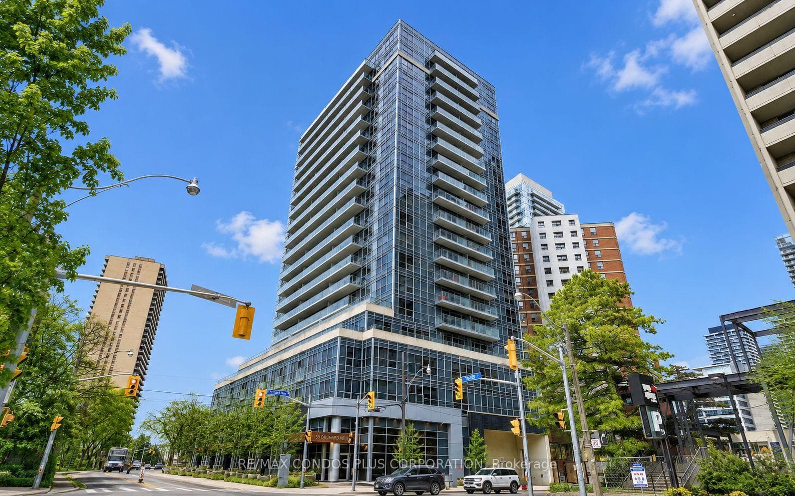 58 Orchard View Boulevard Unit 1508, Toronto C03