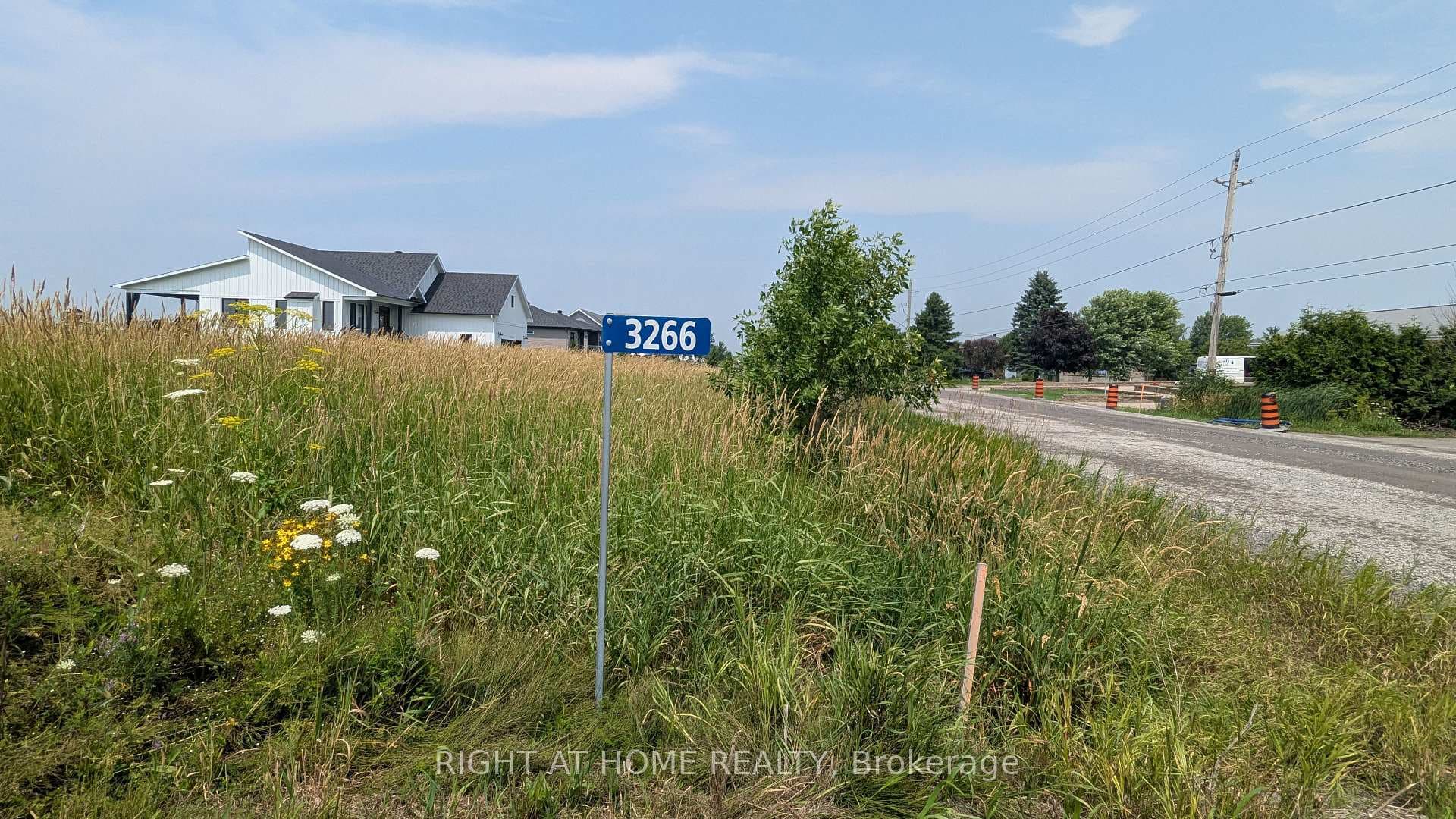 3266 SARSFIELD Road, Orleans - Cumberland and Area, ON K0A 3E0 - Photo 1
