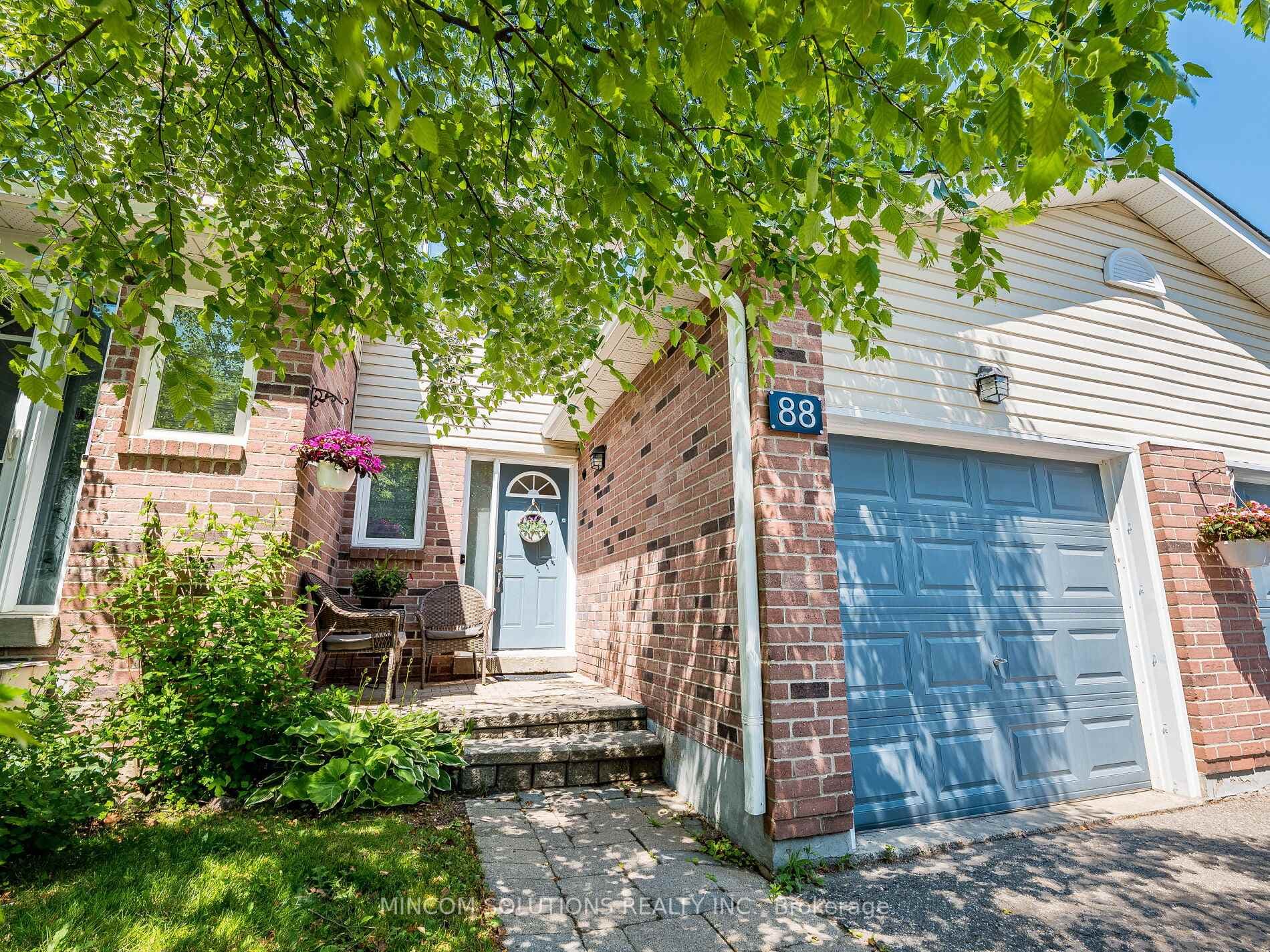 88 Corey Circle, Halton Hills, ON L7G 5L7 - Photo 1