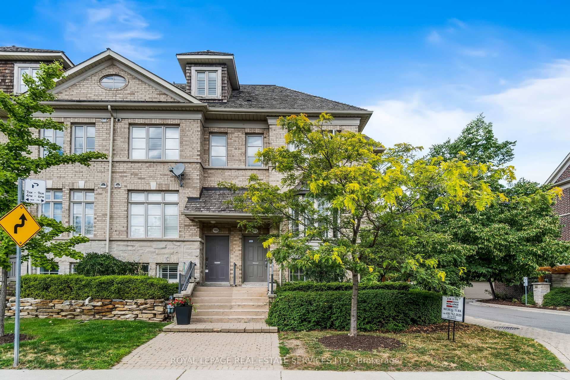 122 Six Point Road, Etobicoke (Islington / Rexdale), ON M8Z 0A1 - Photo 1