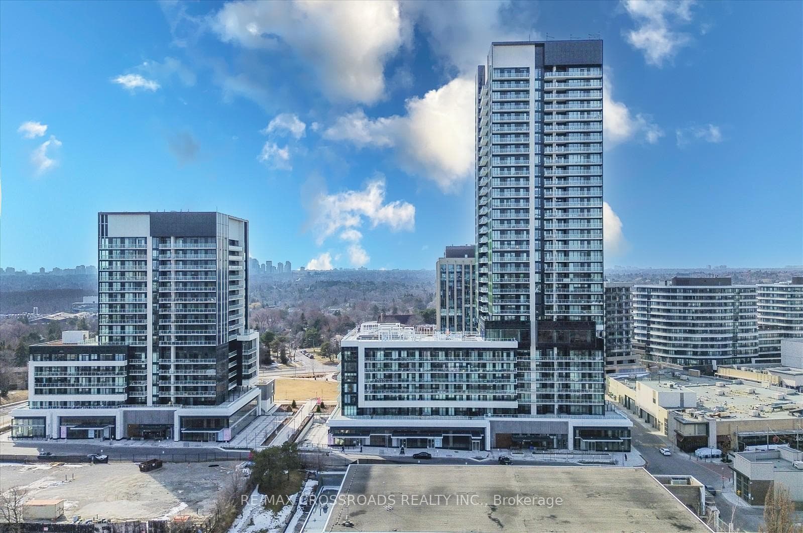 50 O'Neill Road Unit 3202, Don Mills / Parkwoods / Victoria Village, ON M3C 0R1 - Photo 1