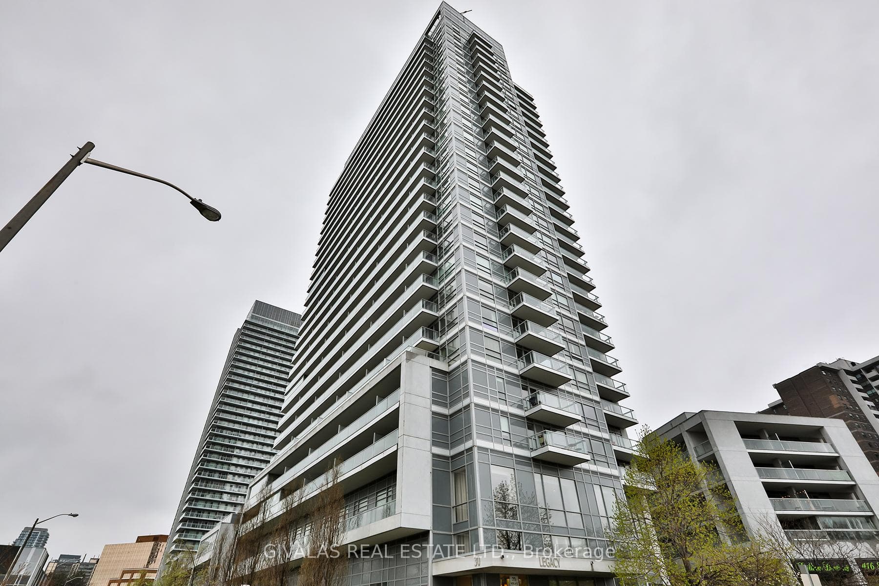 30 Herons Hill Way Unit 2110, Toronto C15