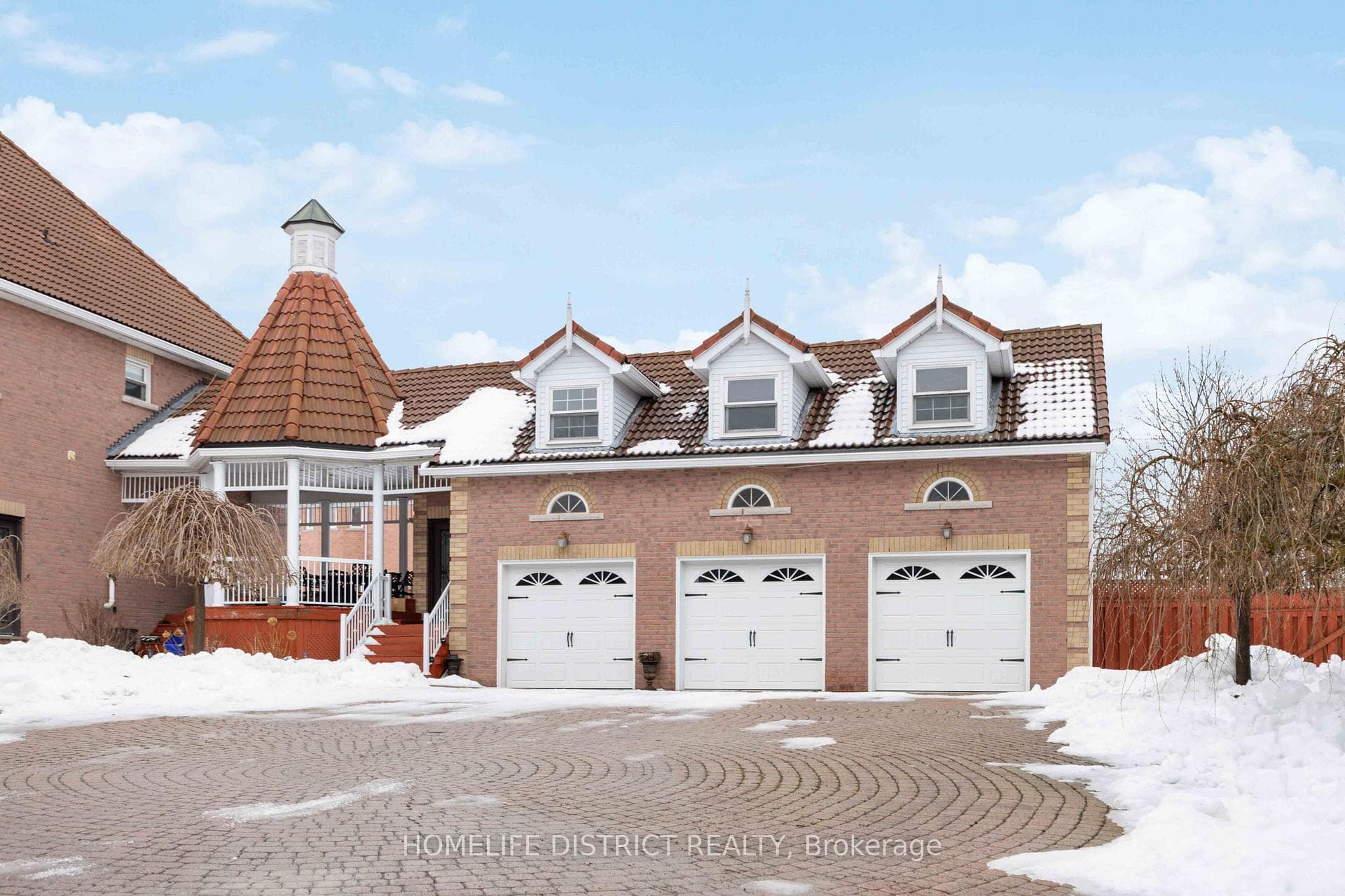 1 Grovepark Street, Richmond Hill, ON L4E 2R5 - Photo 1