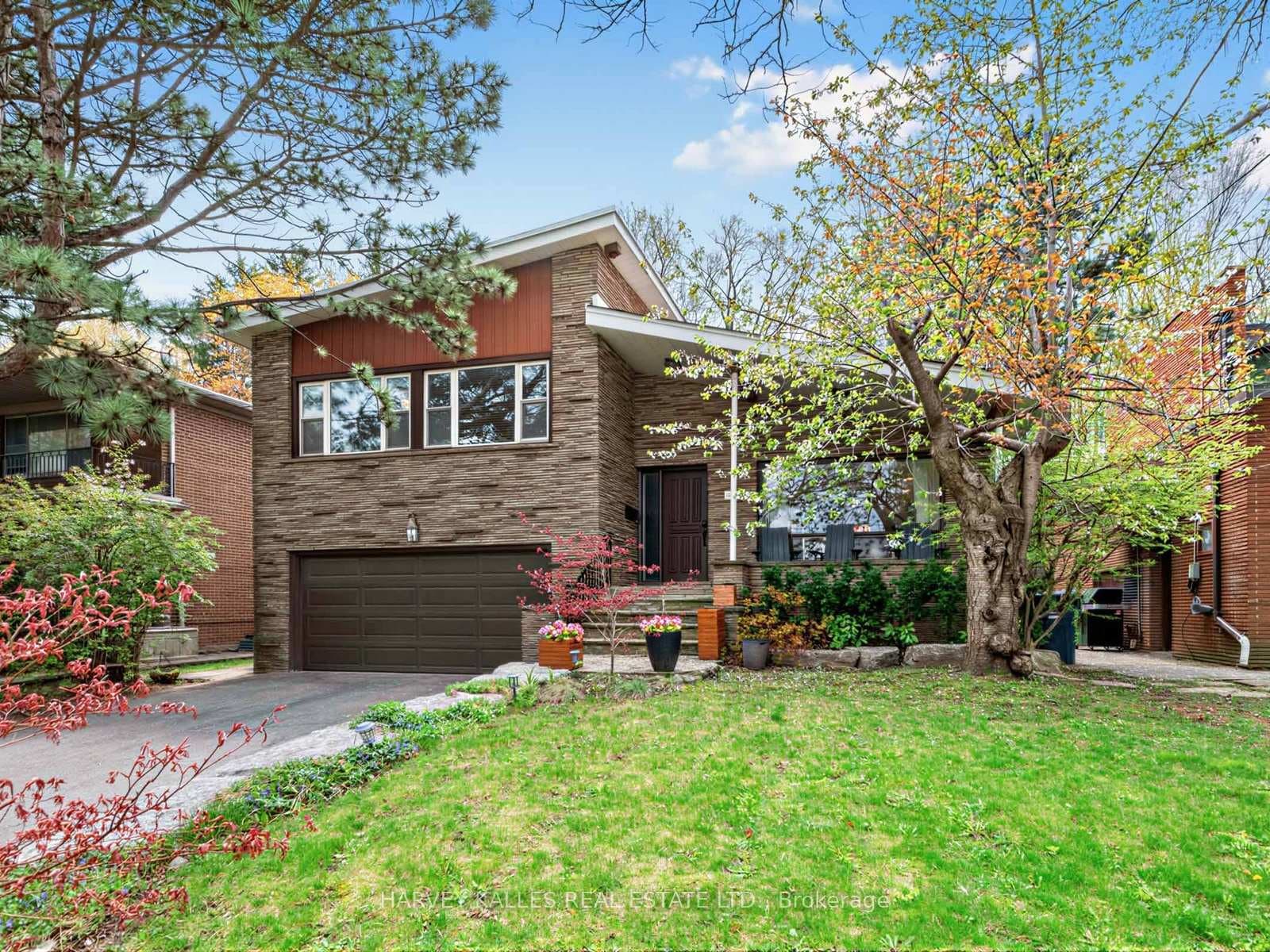 71 Prue Avenue, Lawrence Park / Bedford Park, ON M6B 1R6 - Photo 1