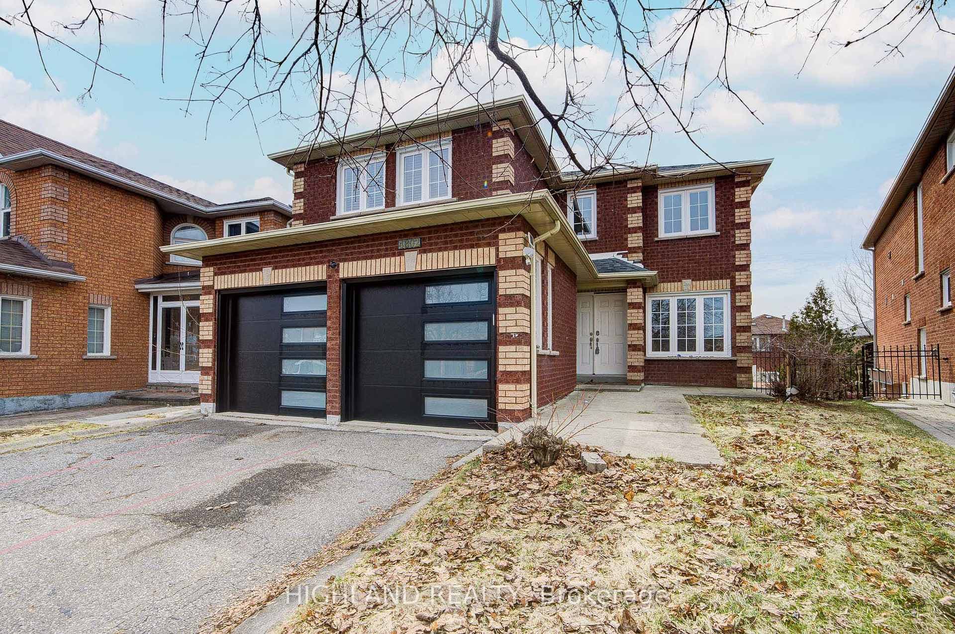 4802 Wild Rose Street, Mississauga, ON L5M 5M7 - Photo 1