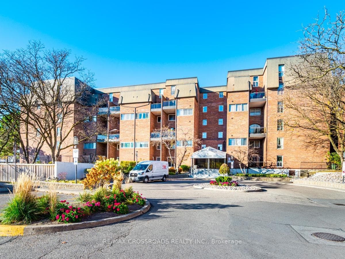 16 Elgin Street Unit 119, Markham, ON L3T 4T4 - Photo 1