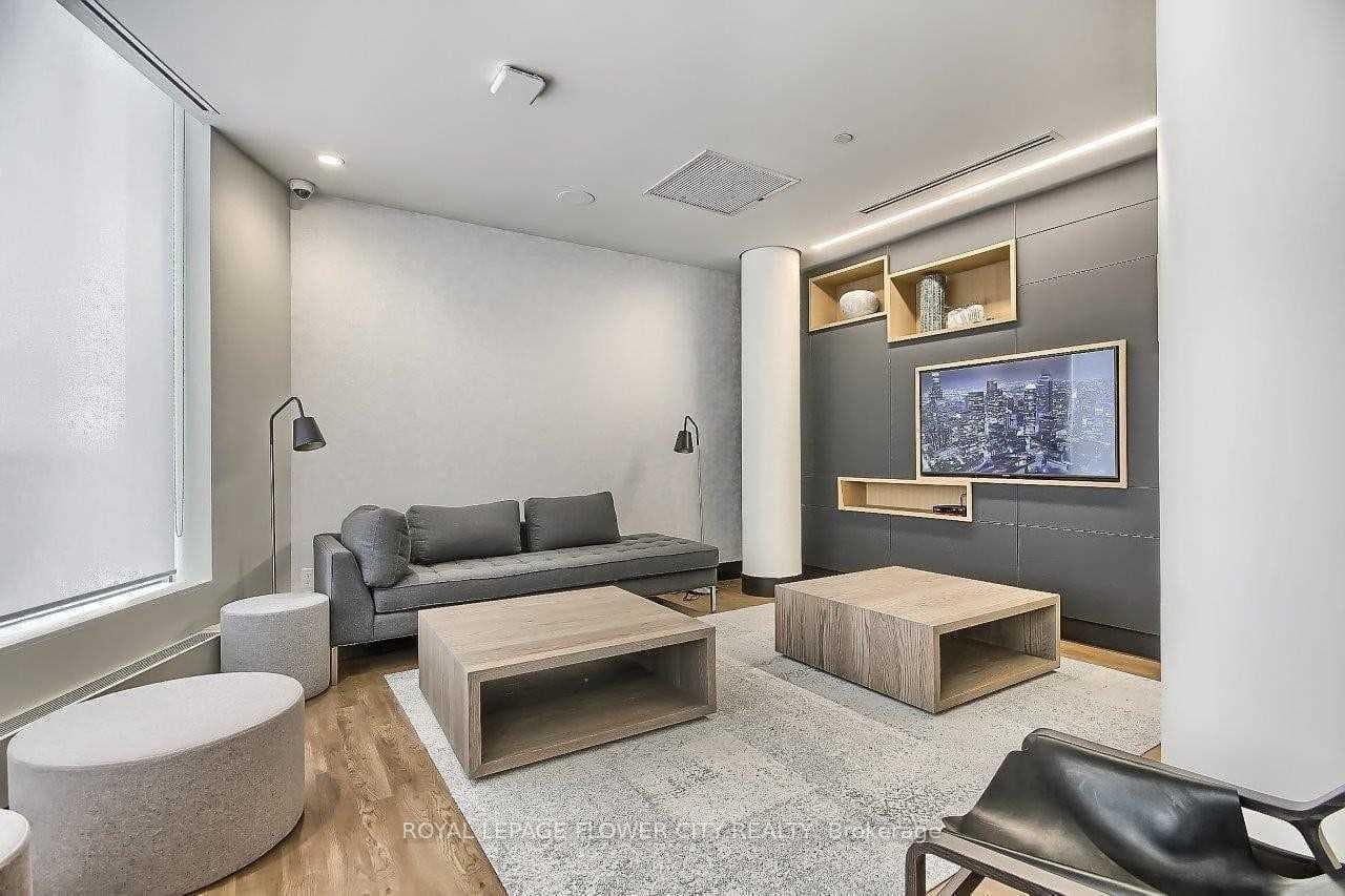 2520 Eglinton Avenue Unit 1208, Mississauga