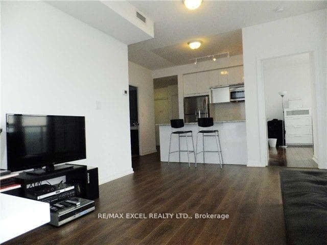 62 Forest Manor Road Unit 611, Hillcrest Village / Bayview Village, ON M2J 0B6 - Photo 1