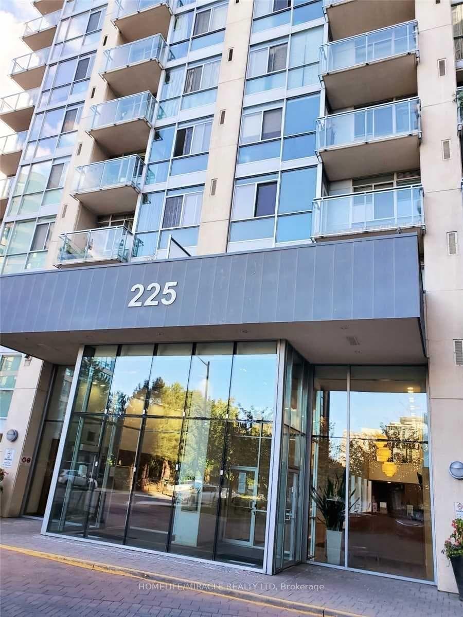 225 Webb Drive Unit 407, Mississauga, ON L5B 4P2 - Photo 1