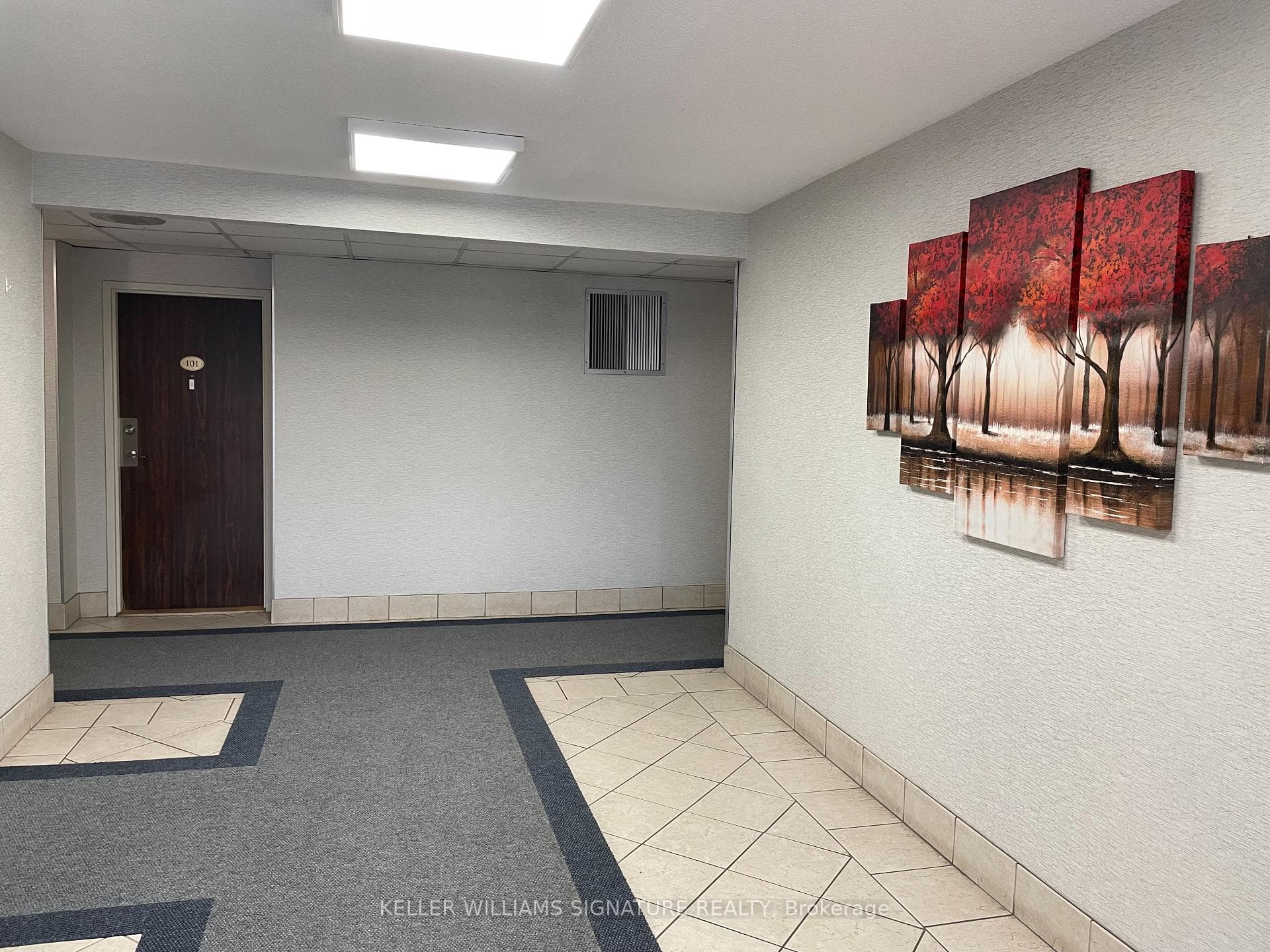 18 Knightsbridge Road Unit 406, Brampton, ON L6T 3X5 - Photo 1