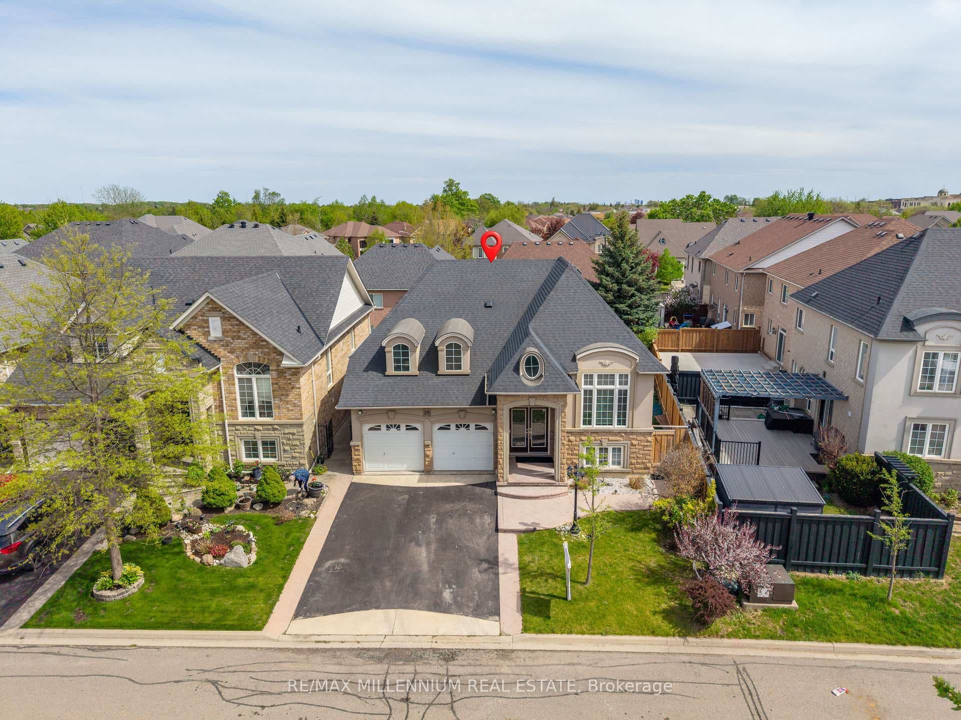 28 Donherb Crescent, Caledon