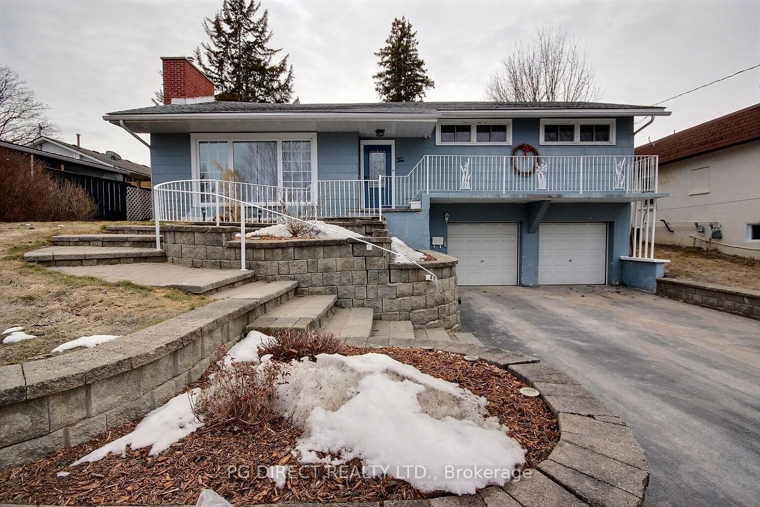 10 Victoria Avenue, Quinte West, ON K8V 4Z1 - Photo 1