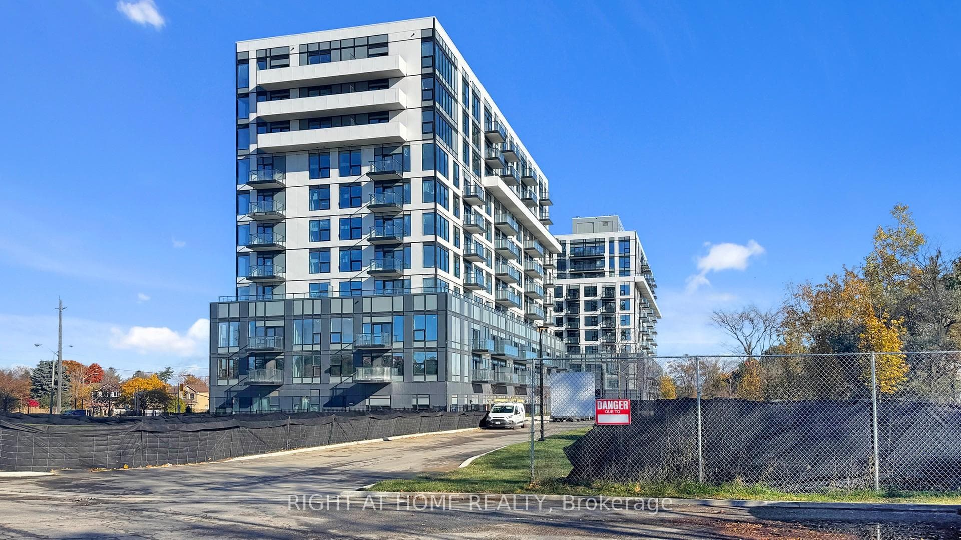 7439 Kingston Road Unit 821A, Scarborough (Morningside / West Hill), ON M1B 0G1 - Photo 1