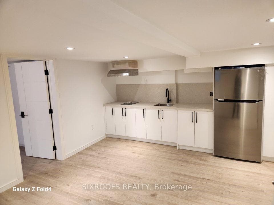 41 Dunkirk Road Unit Lower 2, Danforth / East York, ON M4C 2M4 - Photo 1