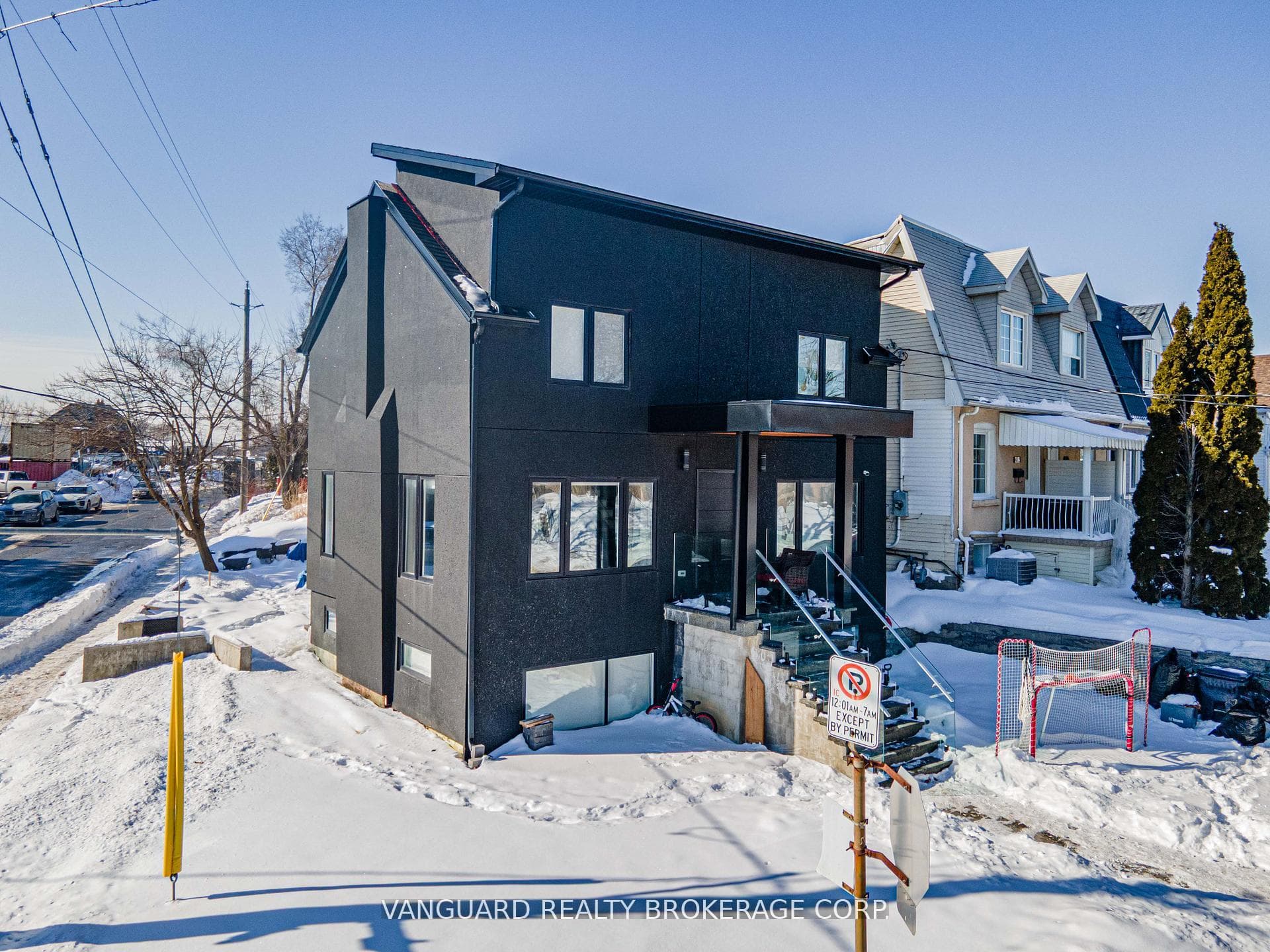 410 Maybank Avenue, Toronto W02