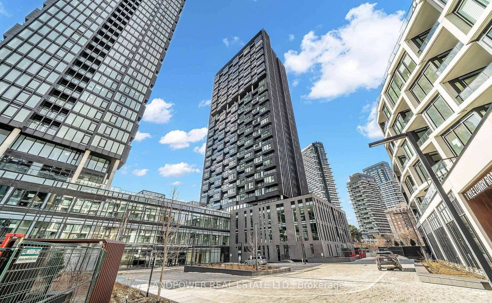 1 Quarrington Lane Unit 1210, Don Mills / Parkwoods / Victoria Village, ON M3C 0S4 - Photo 1