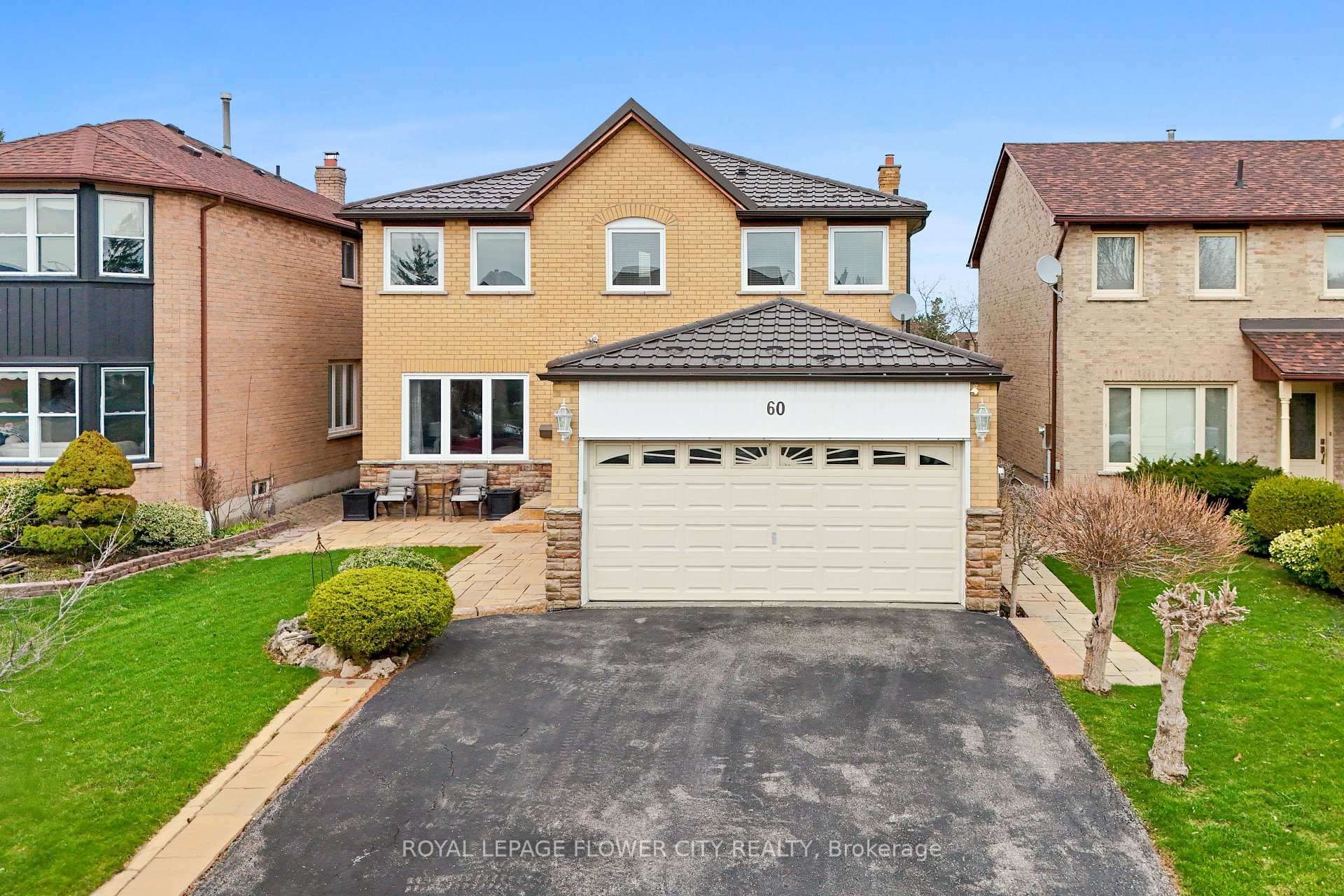 60 Newgreen Crescent, Brampton, ON L6S 4Y5 - Photo 1