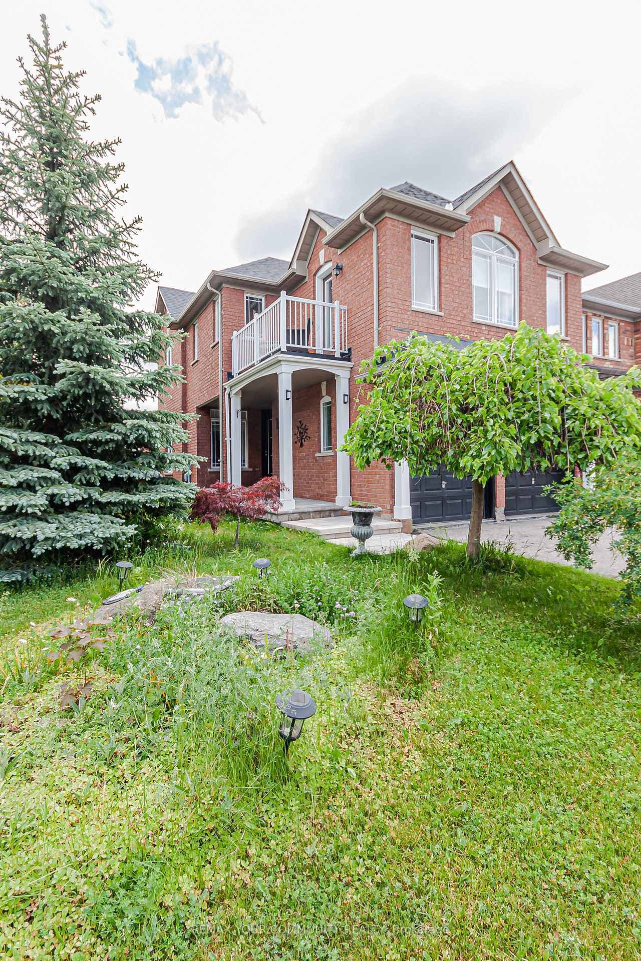 117 Littleside Street, Richmond Hill, ON L4E 3V5 - Photo 1