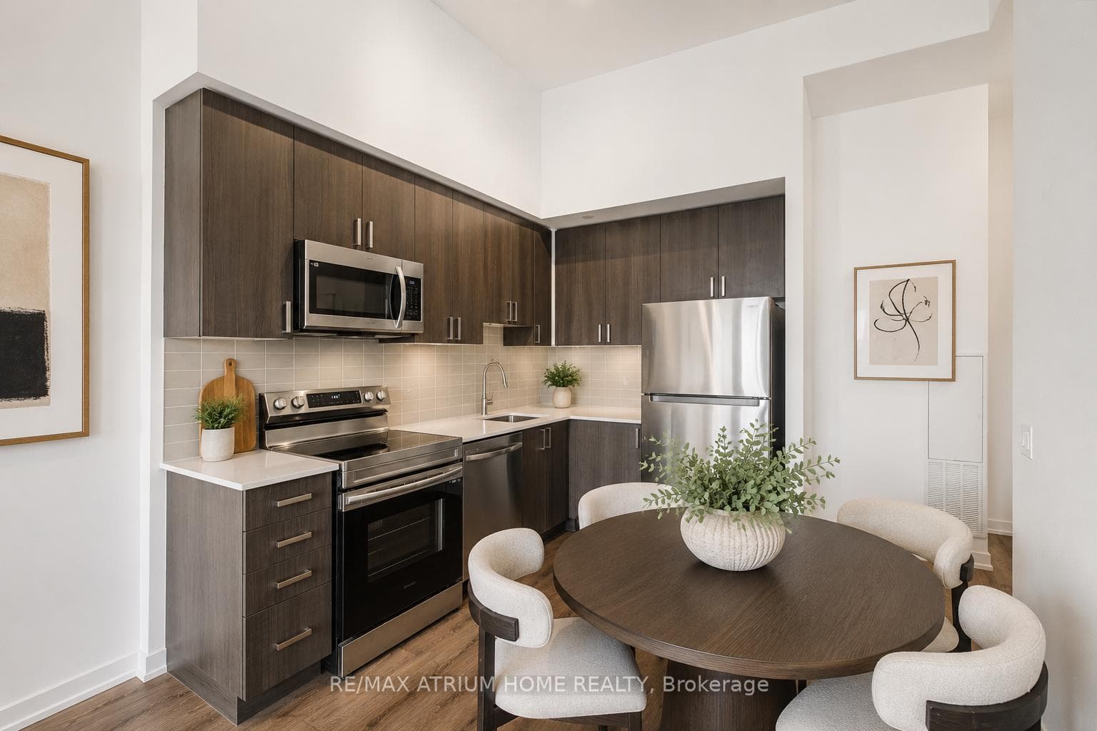 Kitchen/Dining Room Virtually Staged