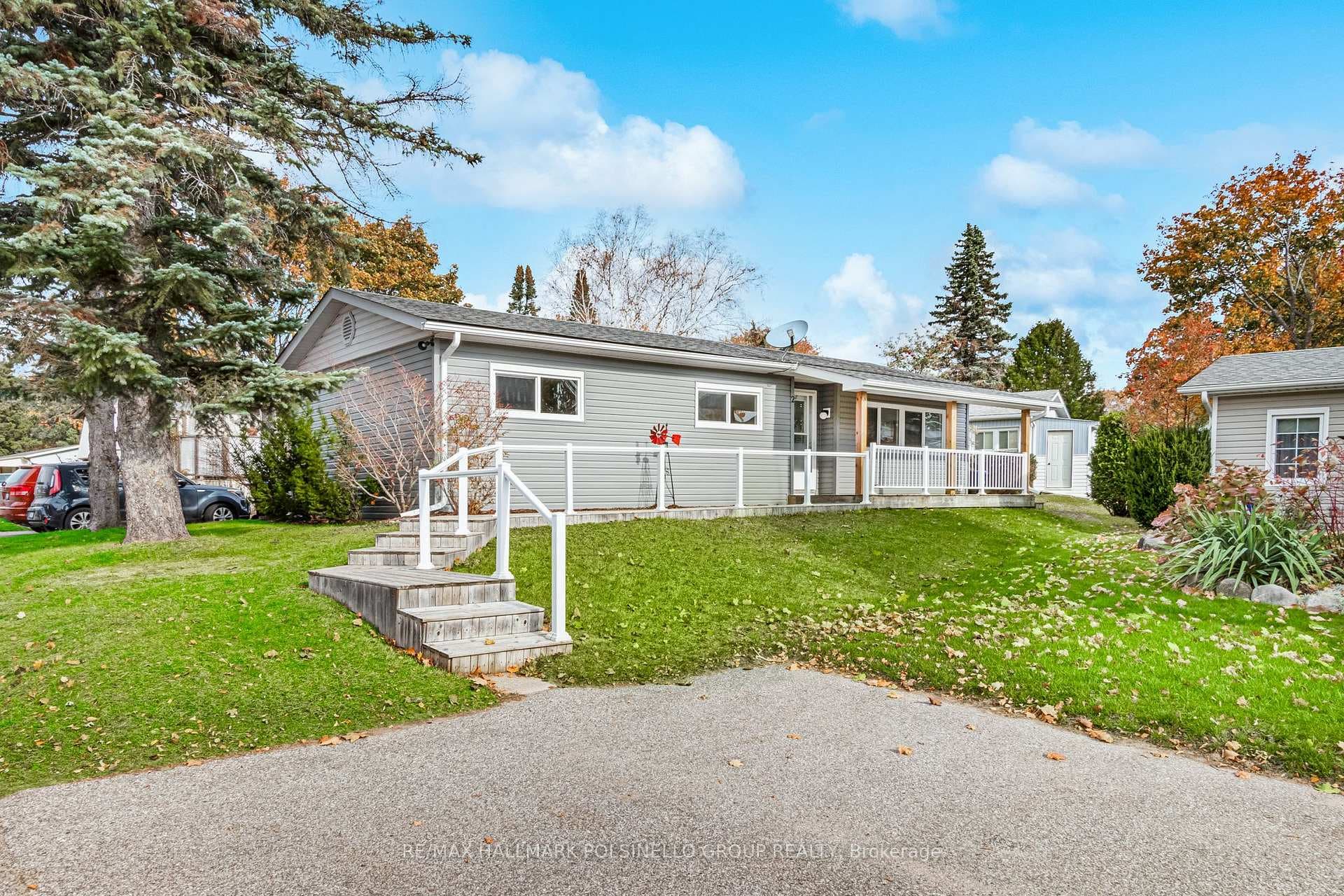 2 Trefoil Drive, Innisfil, ON L9S 1P3 - Photo 1