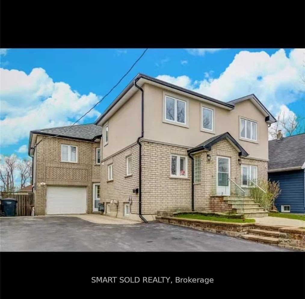 1078 Sawyer Avenue, Mississauga, ON L5E 1K7 - Photo 1