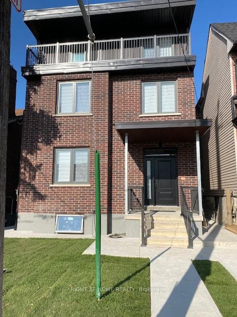225 Mcroberts Avenue Unit Apt 2, Keelesdale / Eglinton West, ON M6E 4P3 - Photo 1