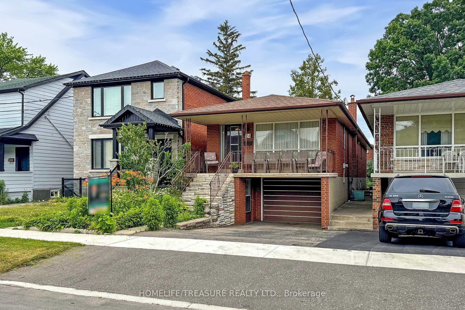 24 Pendeen Avenue, Keelesdale / Eglinton West, ON M6N 2P3 - Photo 1