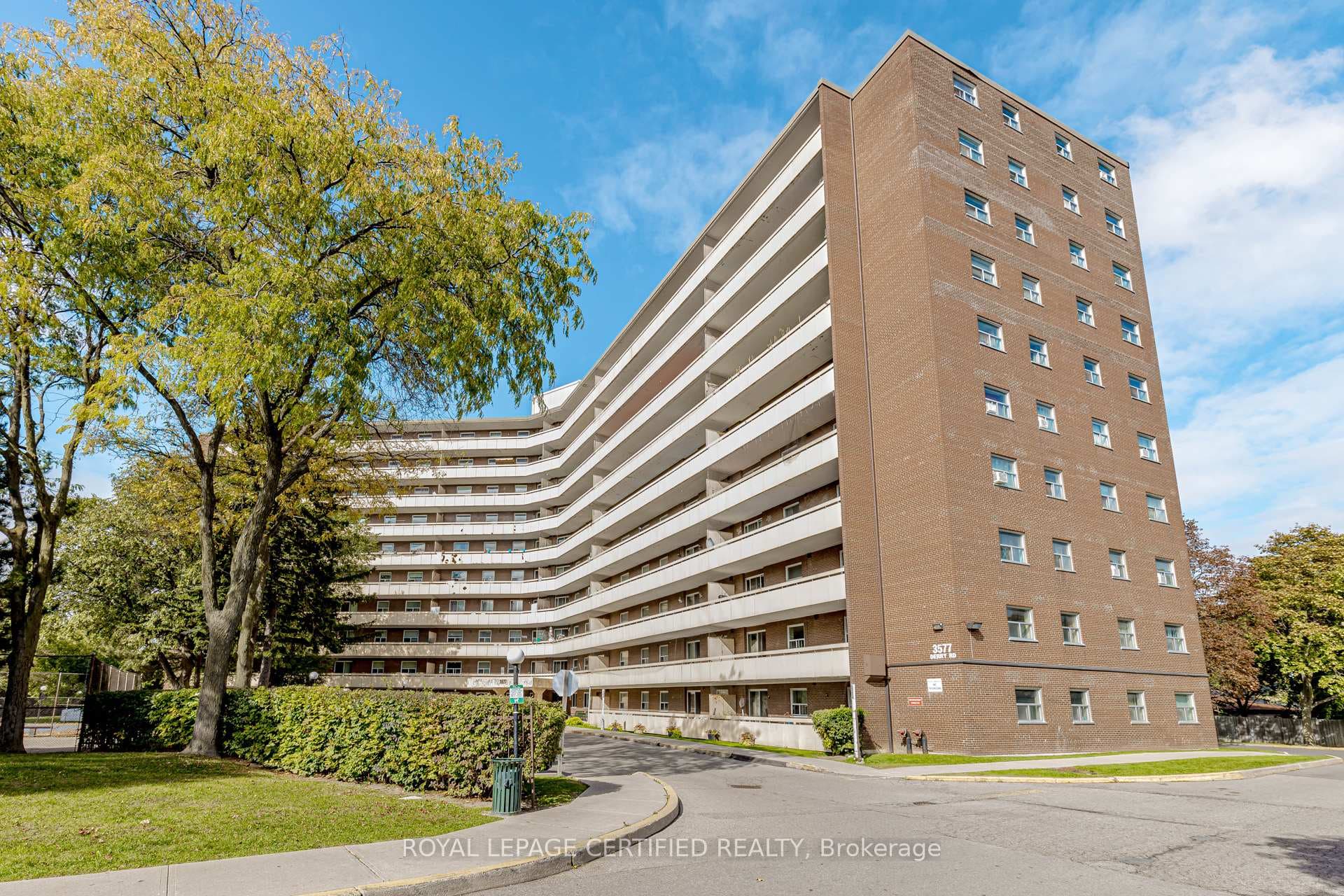 3577 Derry Road Unit 502, Mississauga, ON L4T 1B3 - Photo 1