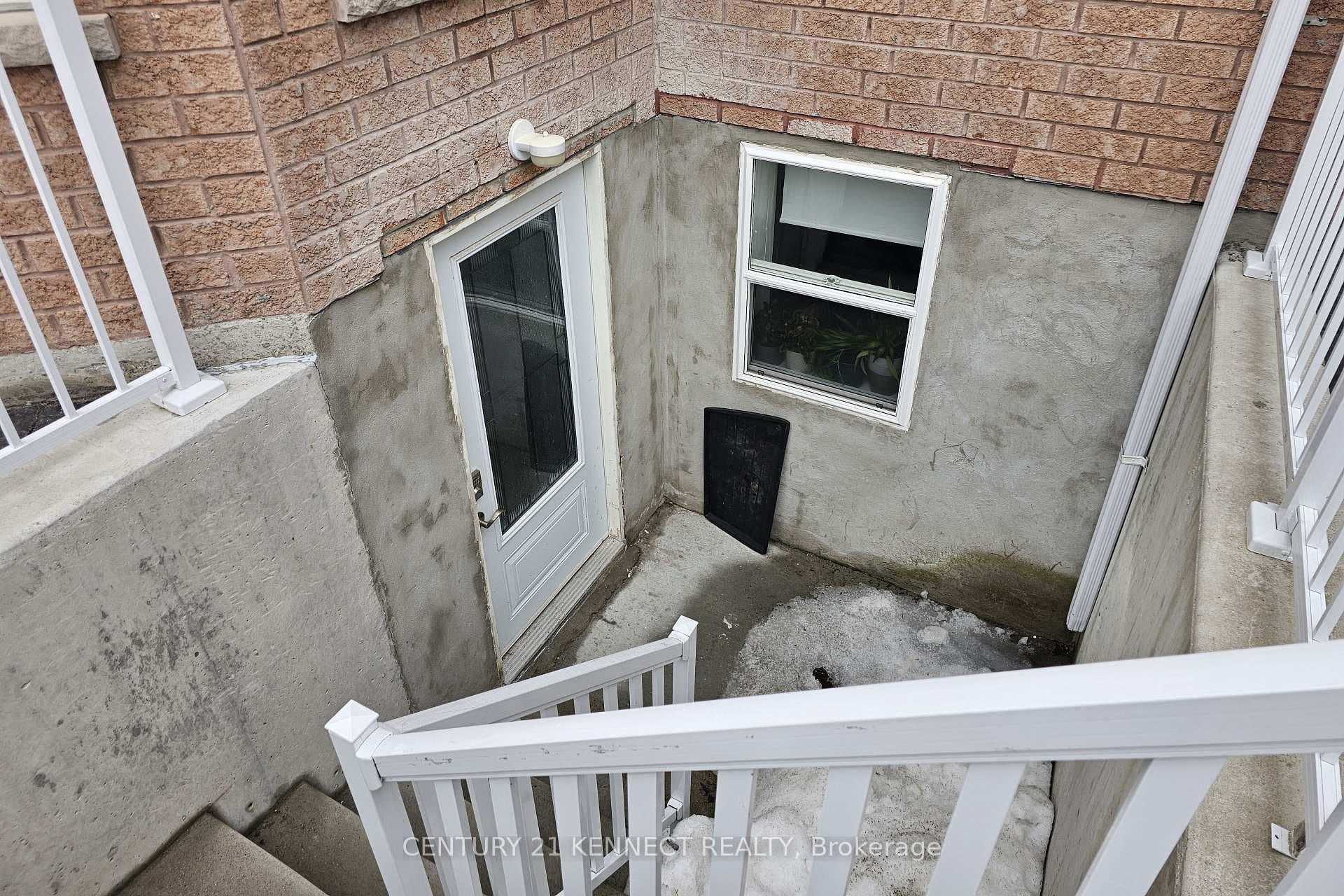 156 Atherton Avenue Unit Lower 1, Ajax