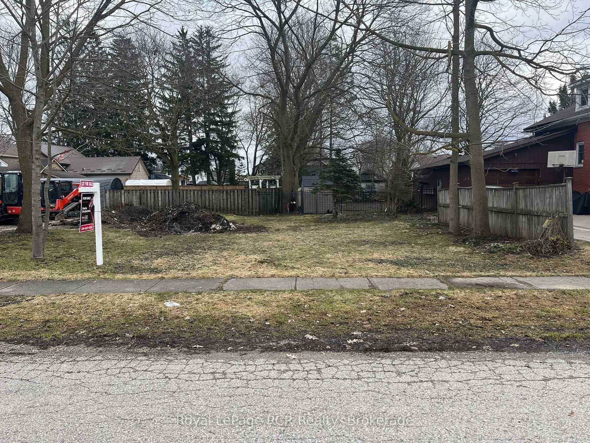 240 Cumberland Street, Minto, ON N0G 2P0 - Photo 1