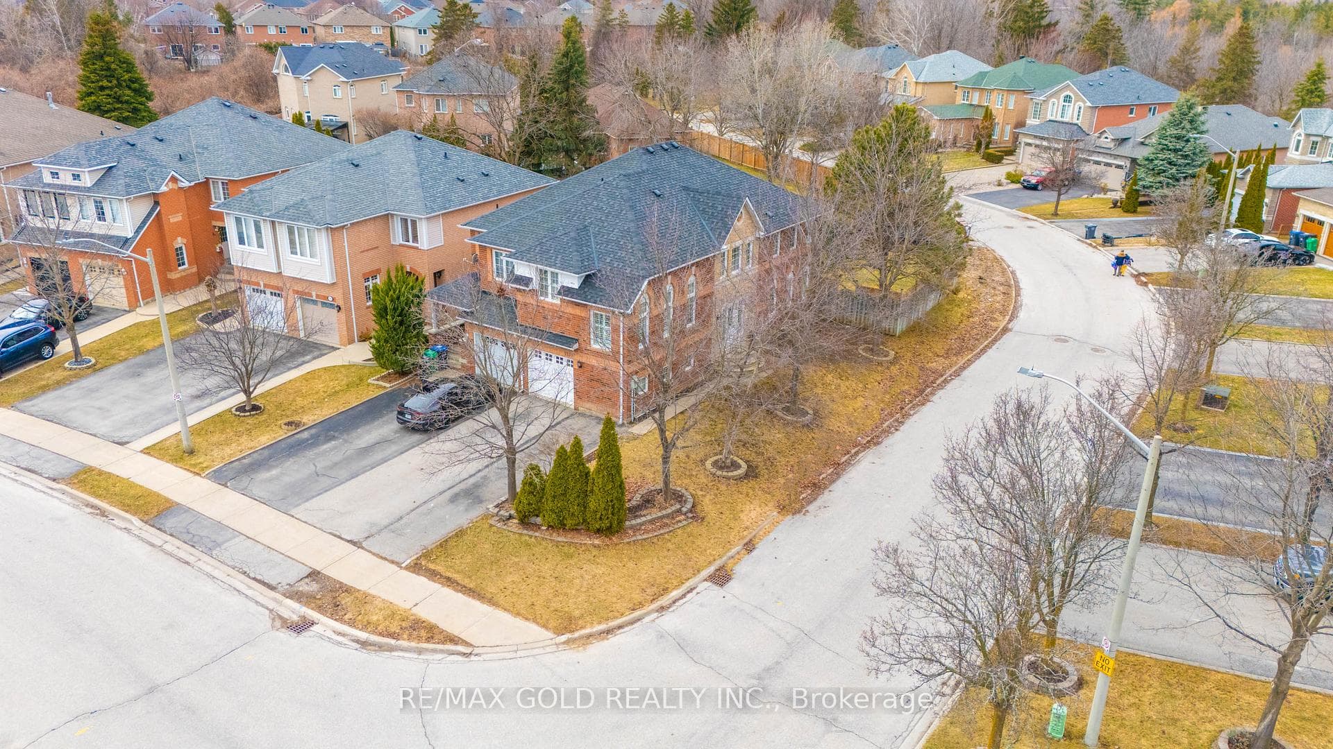 7330 Frontier Ridge, Mississauga, ON L5N 7P7 - Photo 1