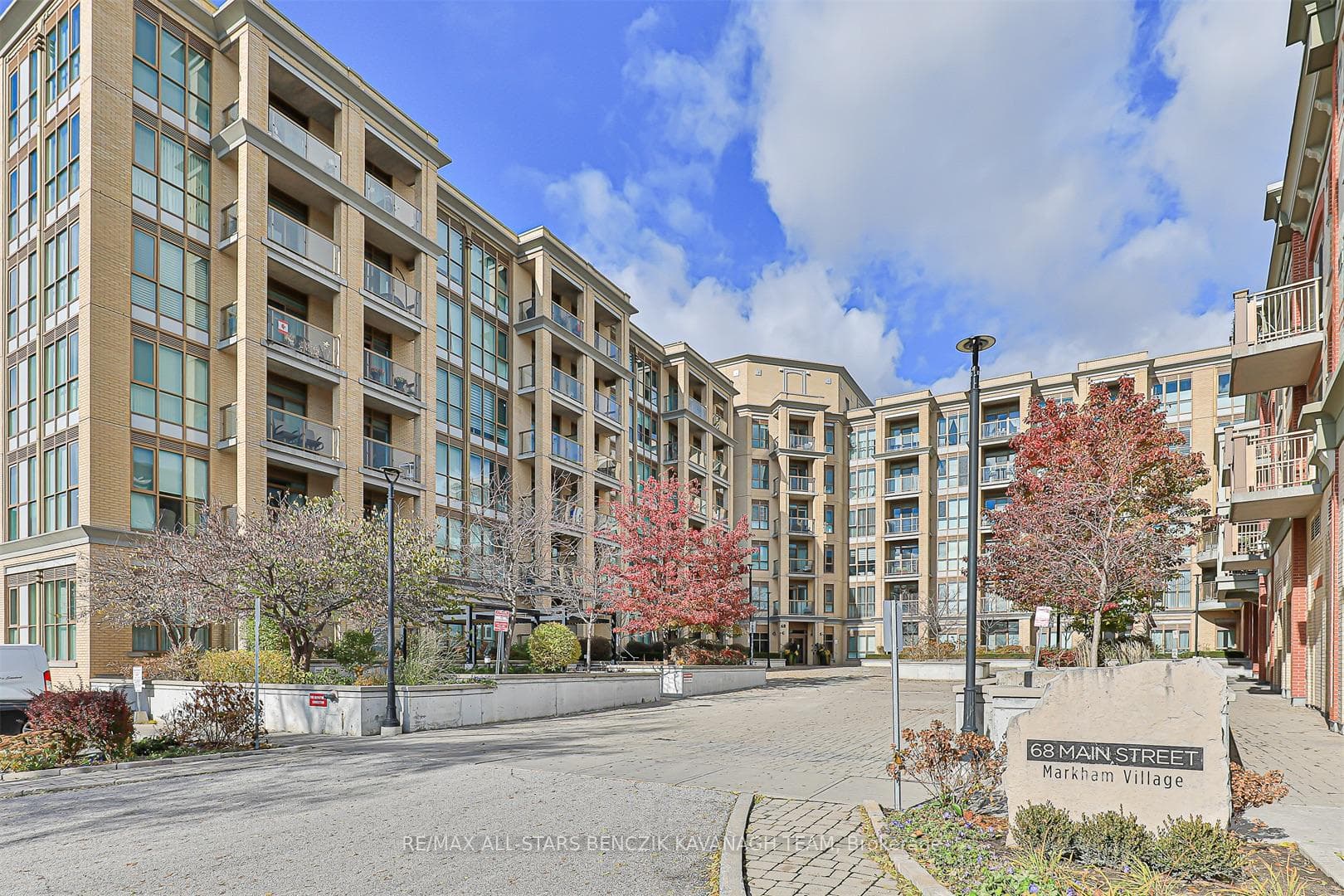 68 Main Street Unit 212, Markham