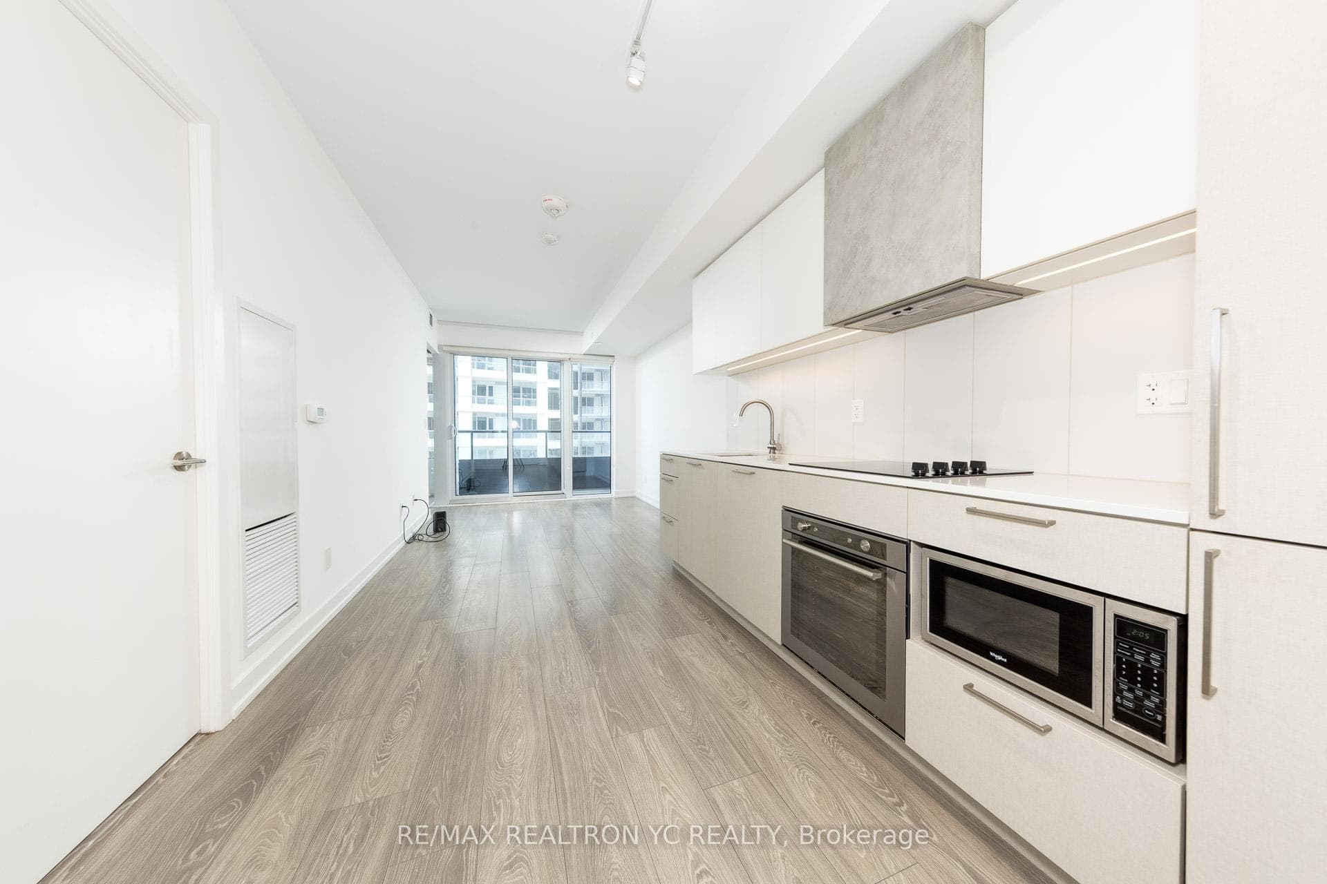 19 Western Battery Road Unit 1002, Downtown Toronto / Waterfront, ON M6K 0E3 - Photo 1