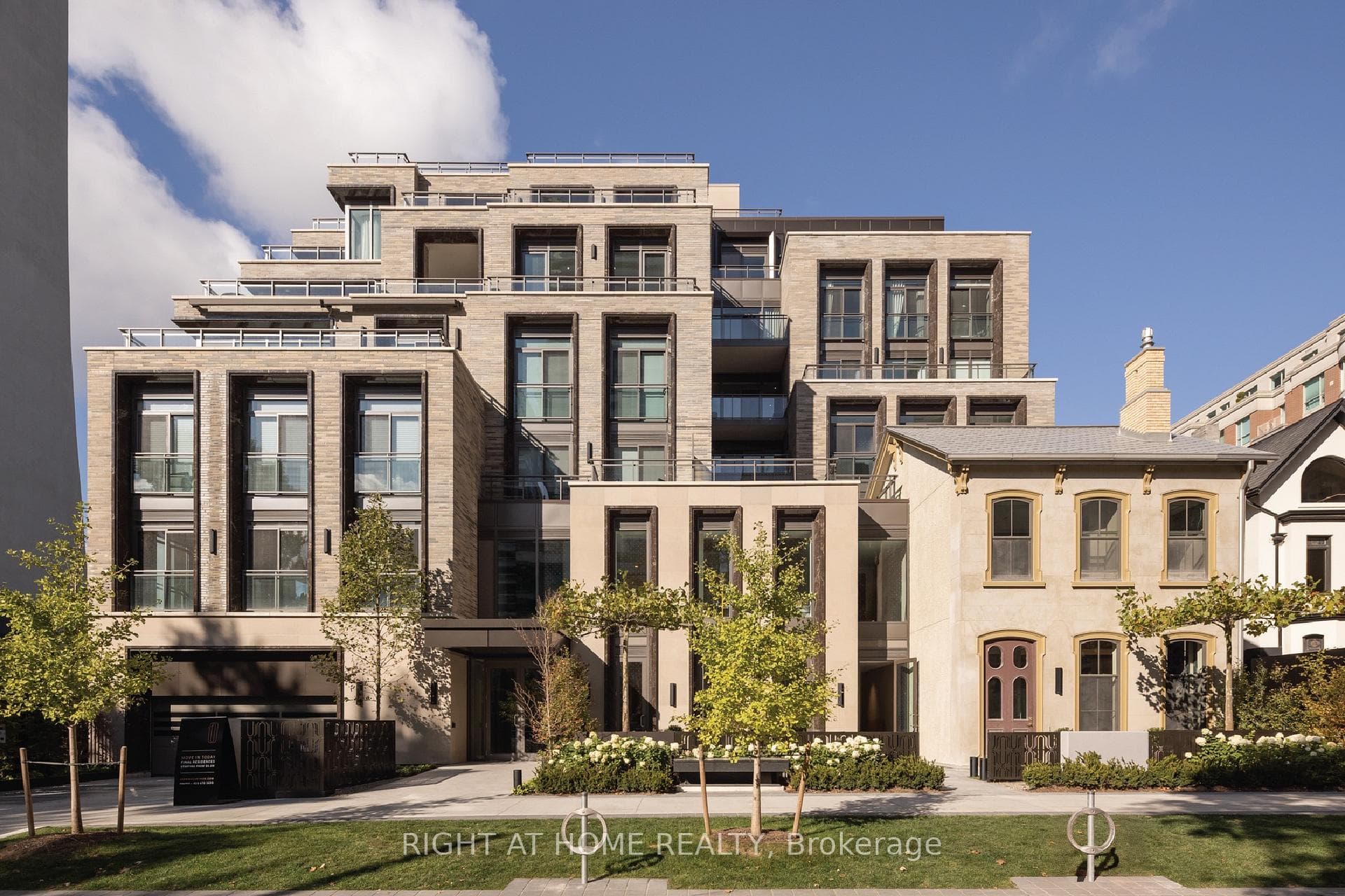 10 Prince Arthur Avenue Unit 302, Annex / Yorkville / Summerhill, ON M5R 1A9 - Photo 1