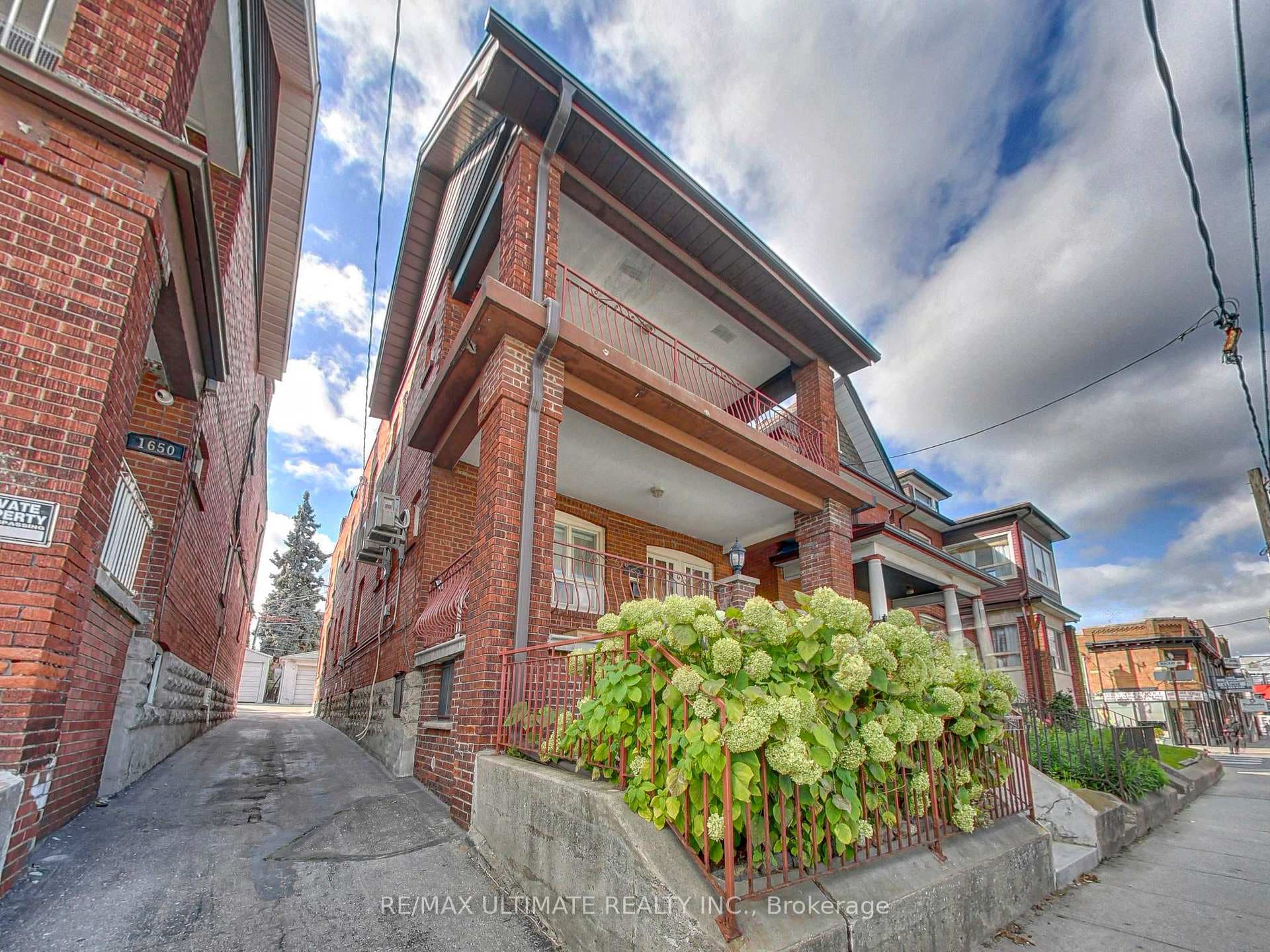 1652 Dufferin Street Unit B, Keelesdale / Eglinton West, ON M6H 3L8 - Photo 1