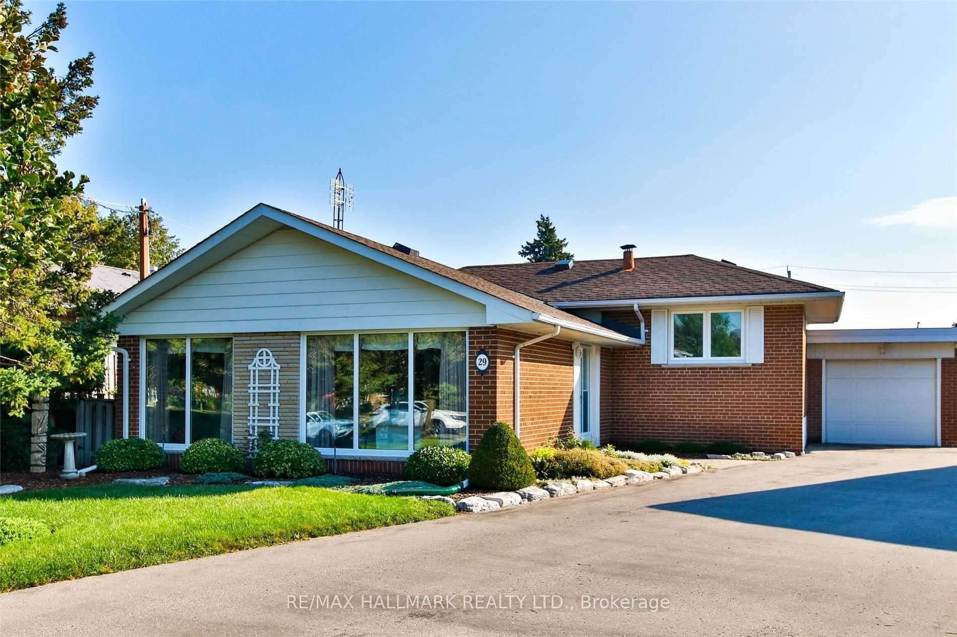 29 Lynn Gate Crescent, Scarborough Village / Eglinton East, ON M1T 2E1 - Photo 1