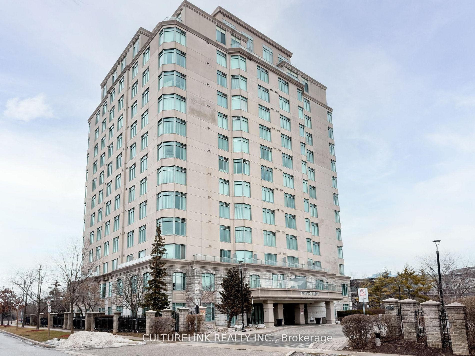 135 Pond Drive Unit Ph6, Markham, ON L3T 7V6 - Photo 1