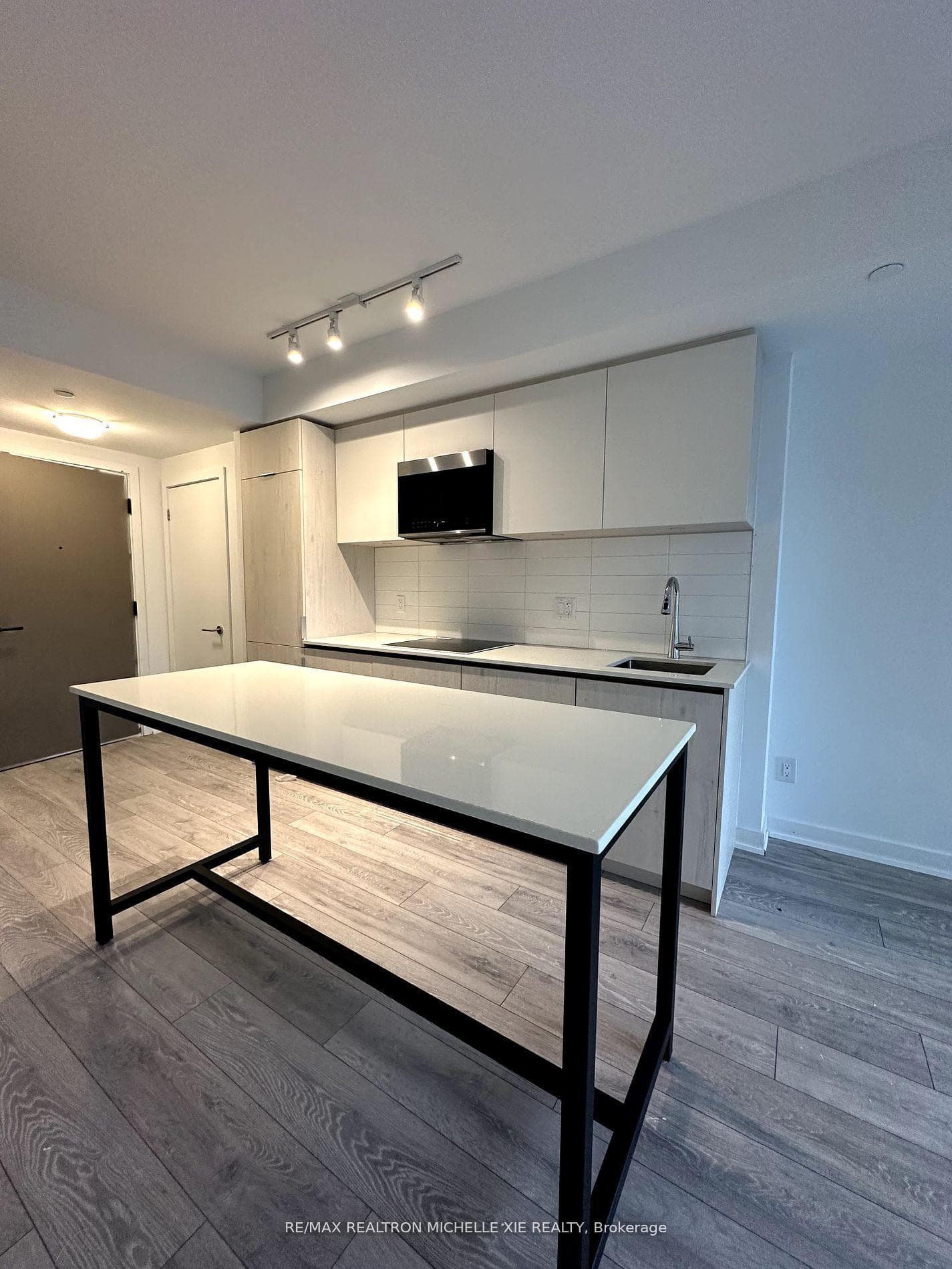 47 Mutual Street Unit 808, Regent Park / Cabbagetown / St. James Town, ON M5B 0C6 - Photo 1