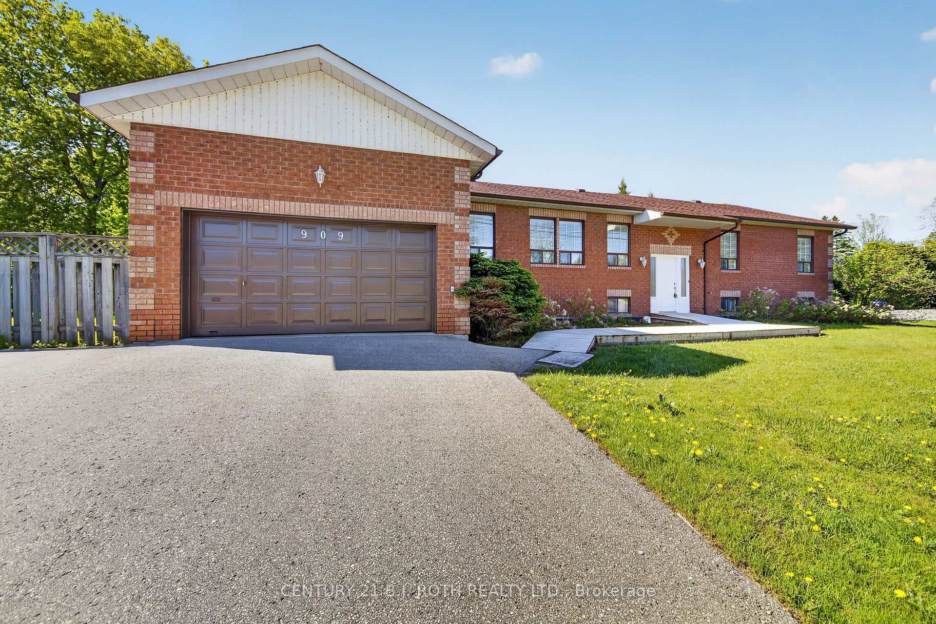 909 Lebanon Drive, Innisfil