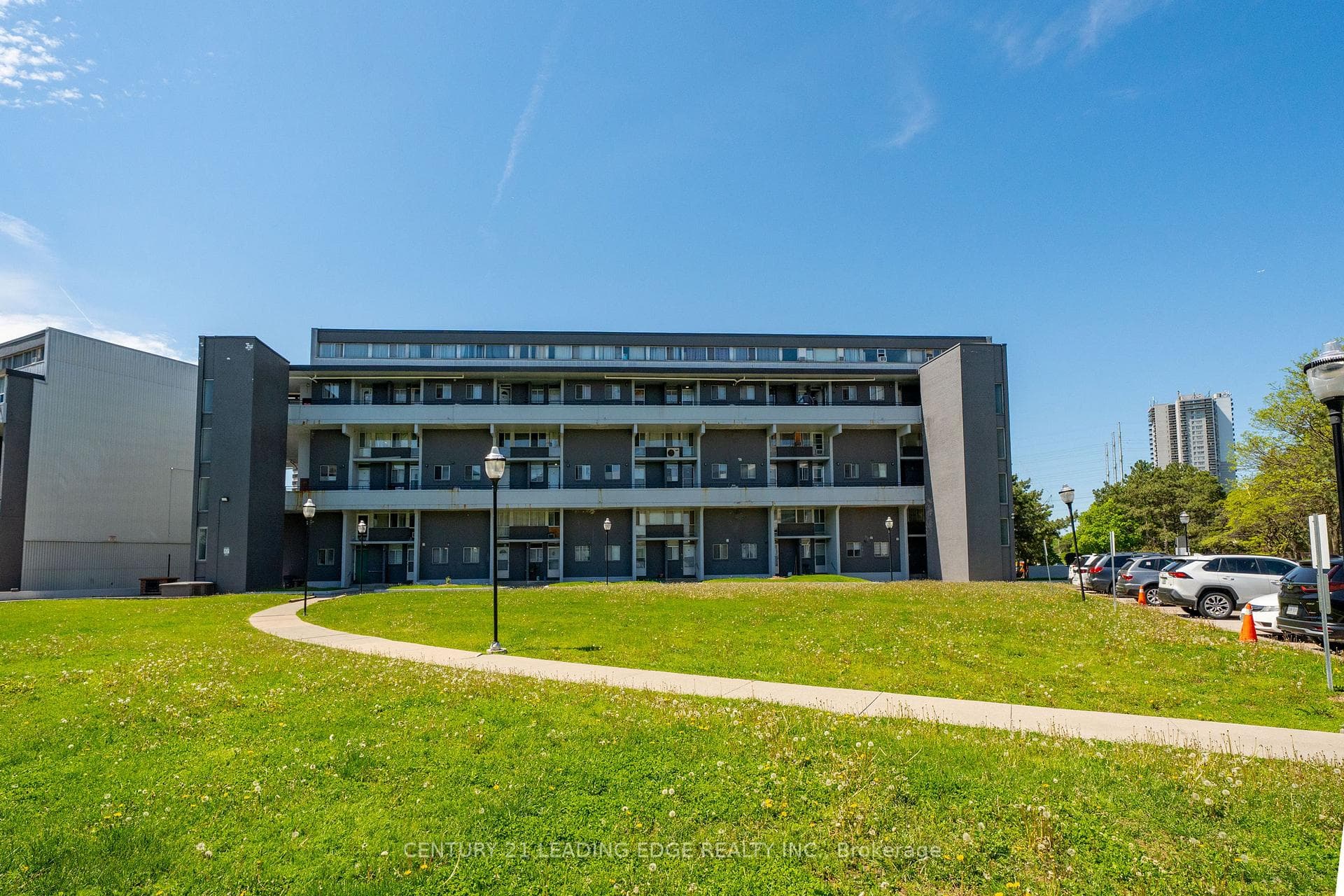 55 Sunny Glenway Unit 307, Flemingdon Park / Don Mills, ON M3C 2Z5 - Photo 1