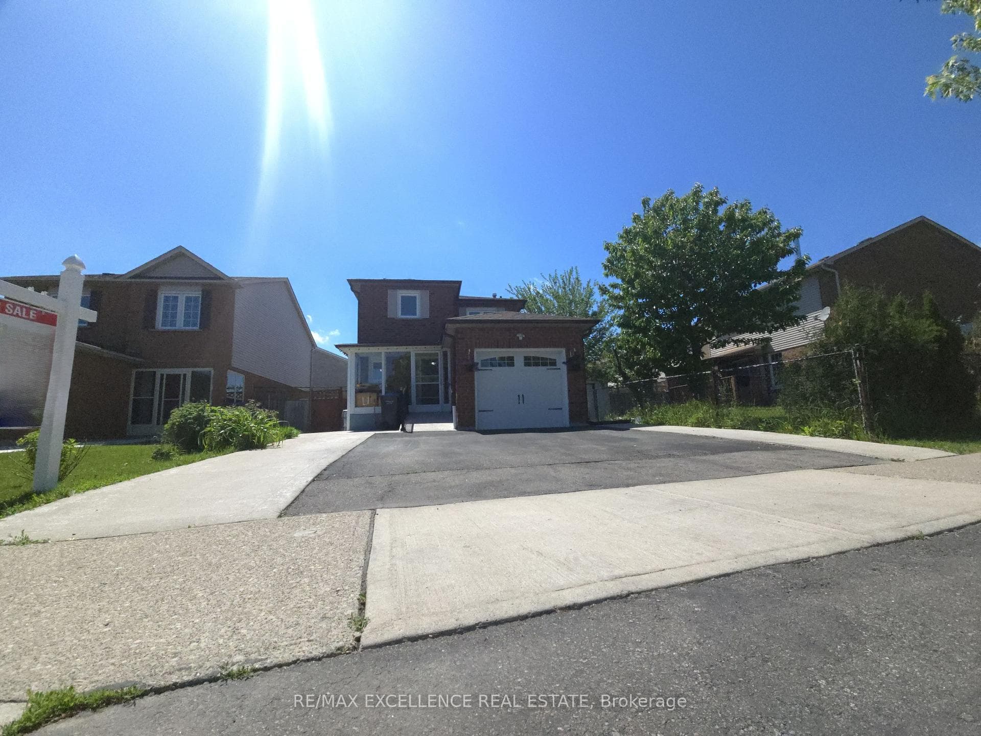 6 Stalbridge Avenue, Brampton, ON L6Y 4H1 - Photo 1