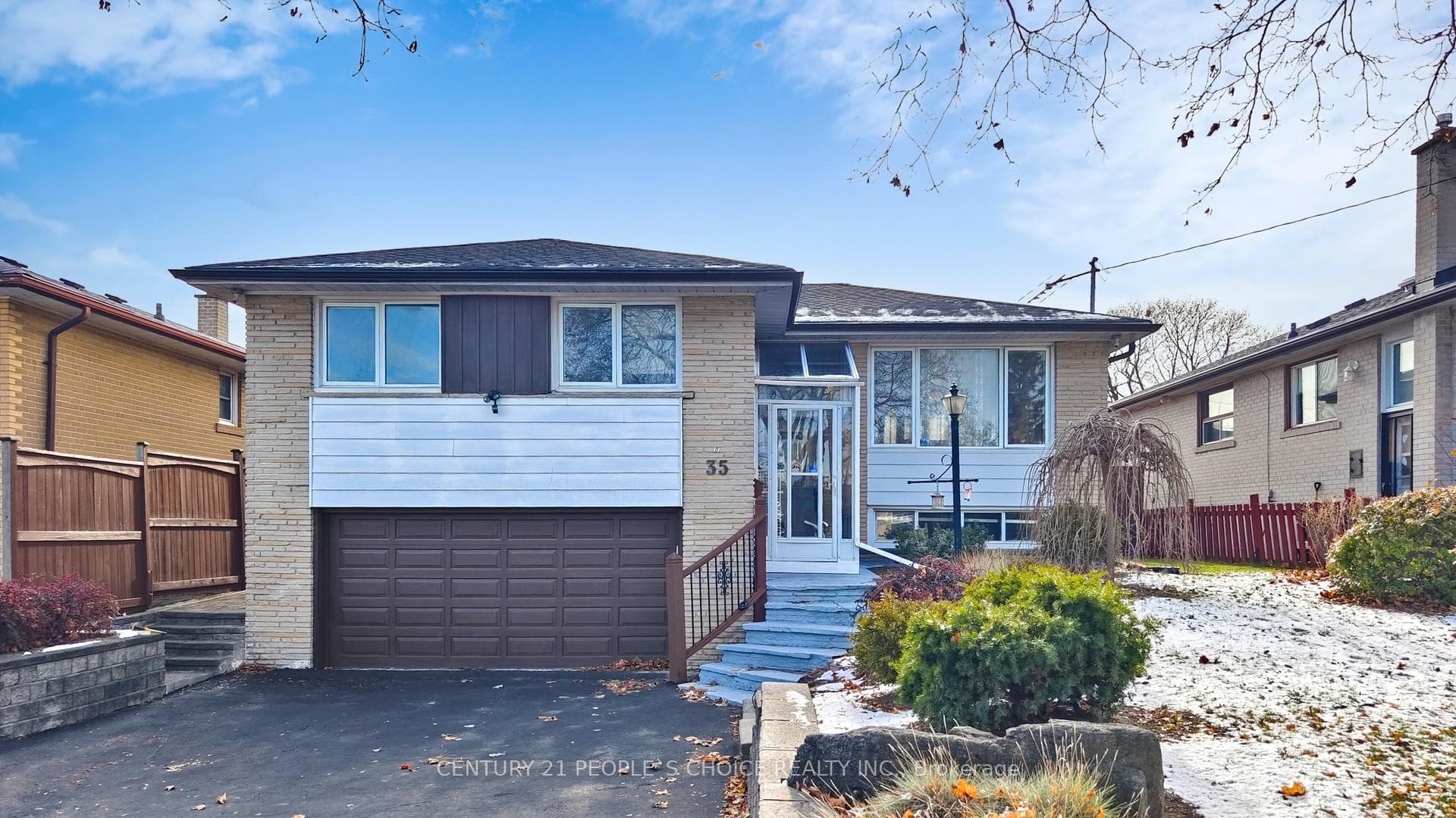 35 Westhumber Boulevard, Etobicoke (West Mall / Rexdale), ON M9W 3M5 - Photo 1