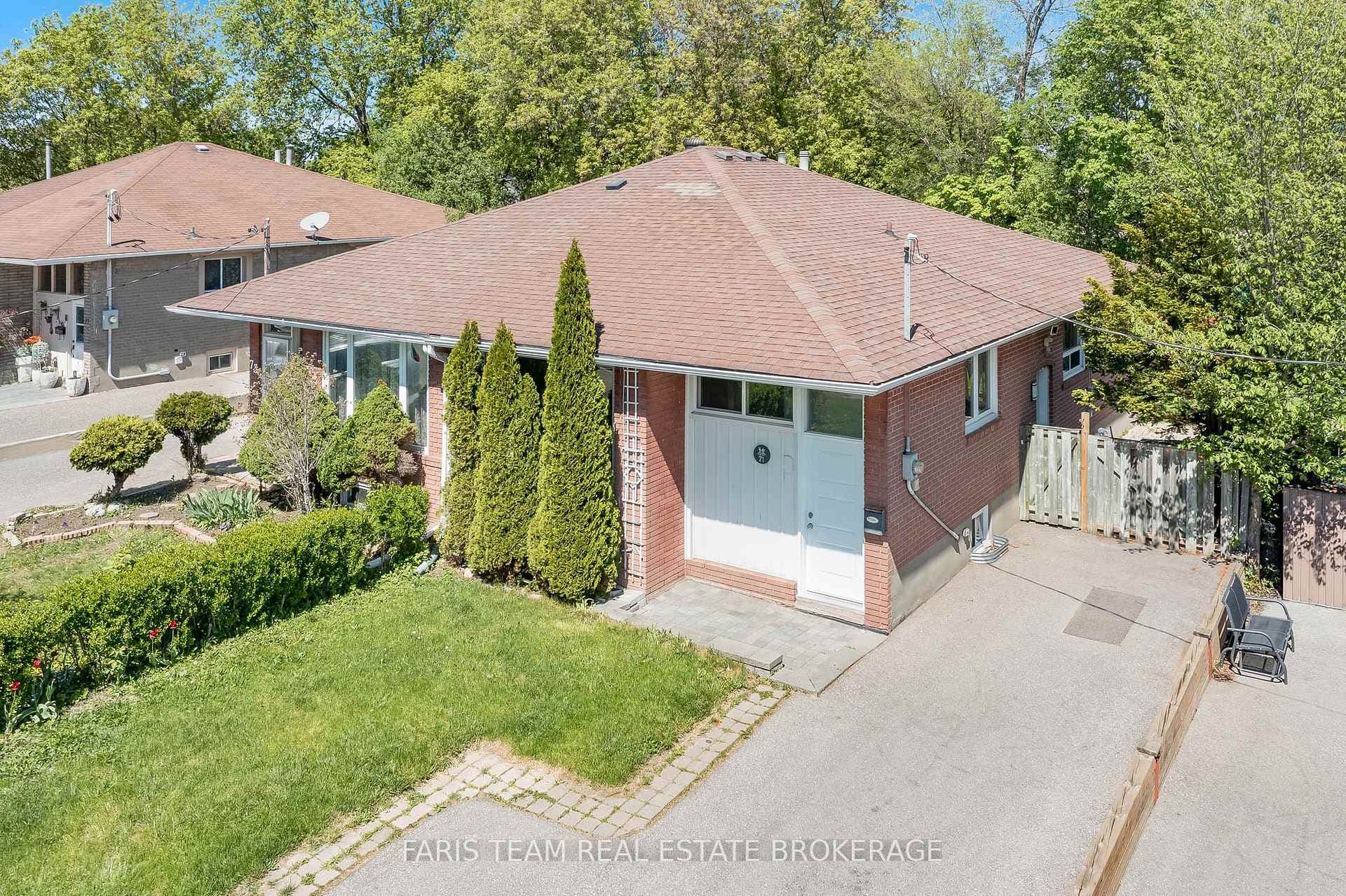 71 Harrison Drive, Newmarket