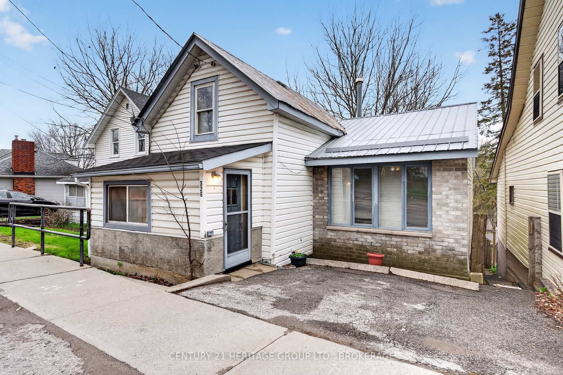 326 DUNDAS Street, Deseronto