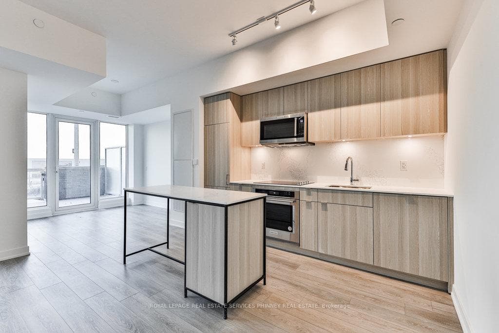 220 Missinnihe Way Unit 112, Mississauga