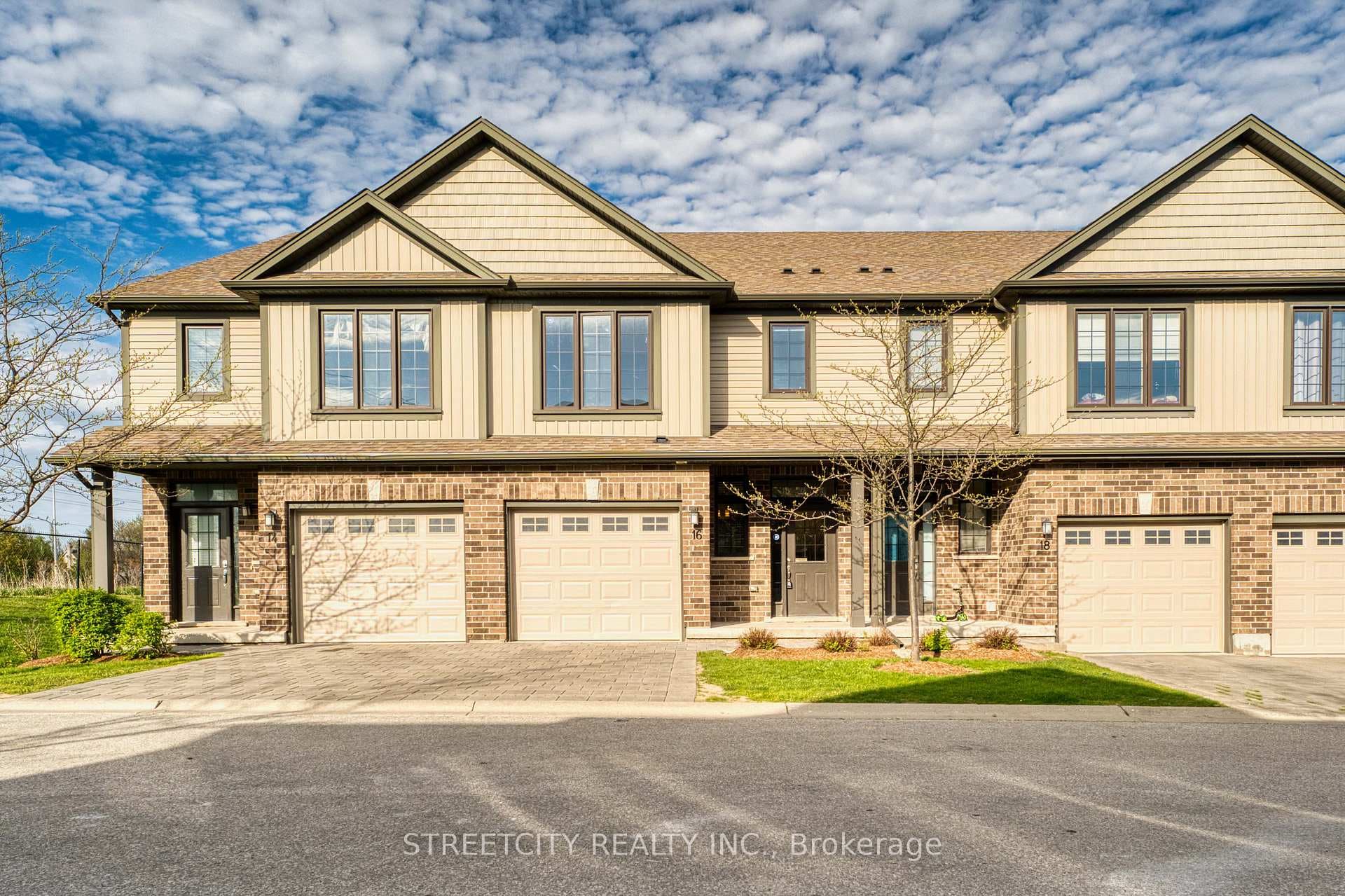1030 OAKCROSSING Gate Unit 16, London North