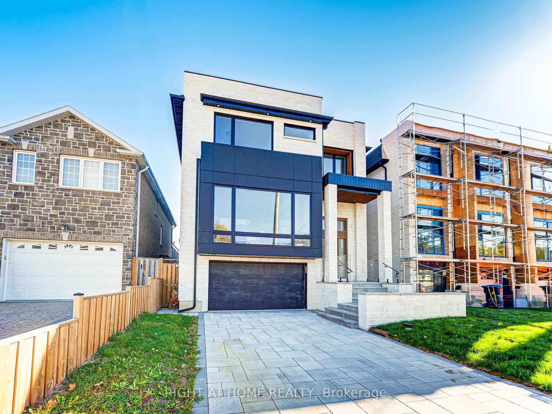 67 Bexhill Avenue, Dorset Park / Kennedy Park, ON M1L 3B7 - Photo 1